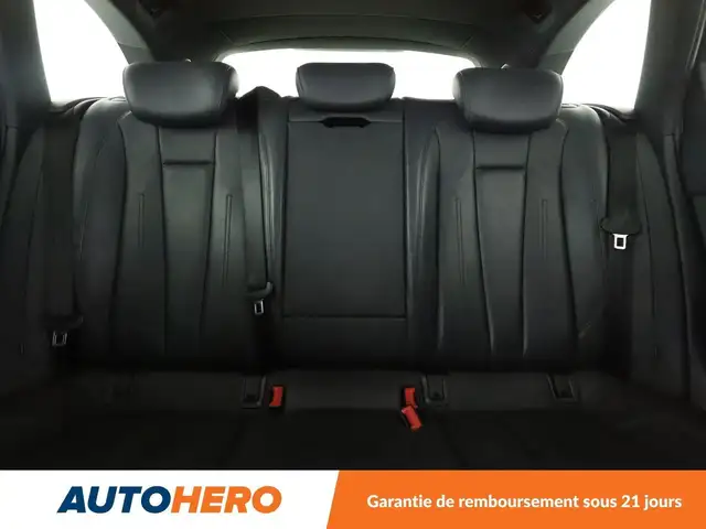 Audi A4 view 14