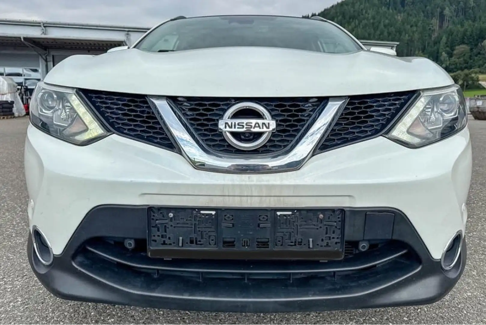 Nissan Qashqai Qashqai 1,2 DIG-T Tekna Tekna Weiß - 2