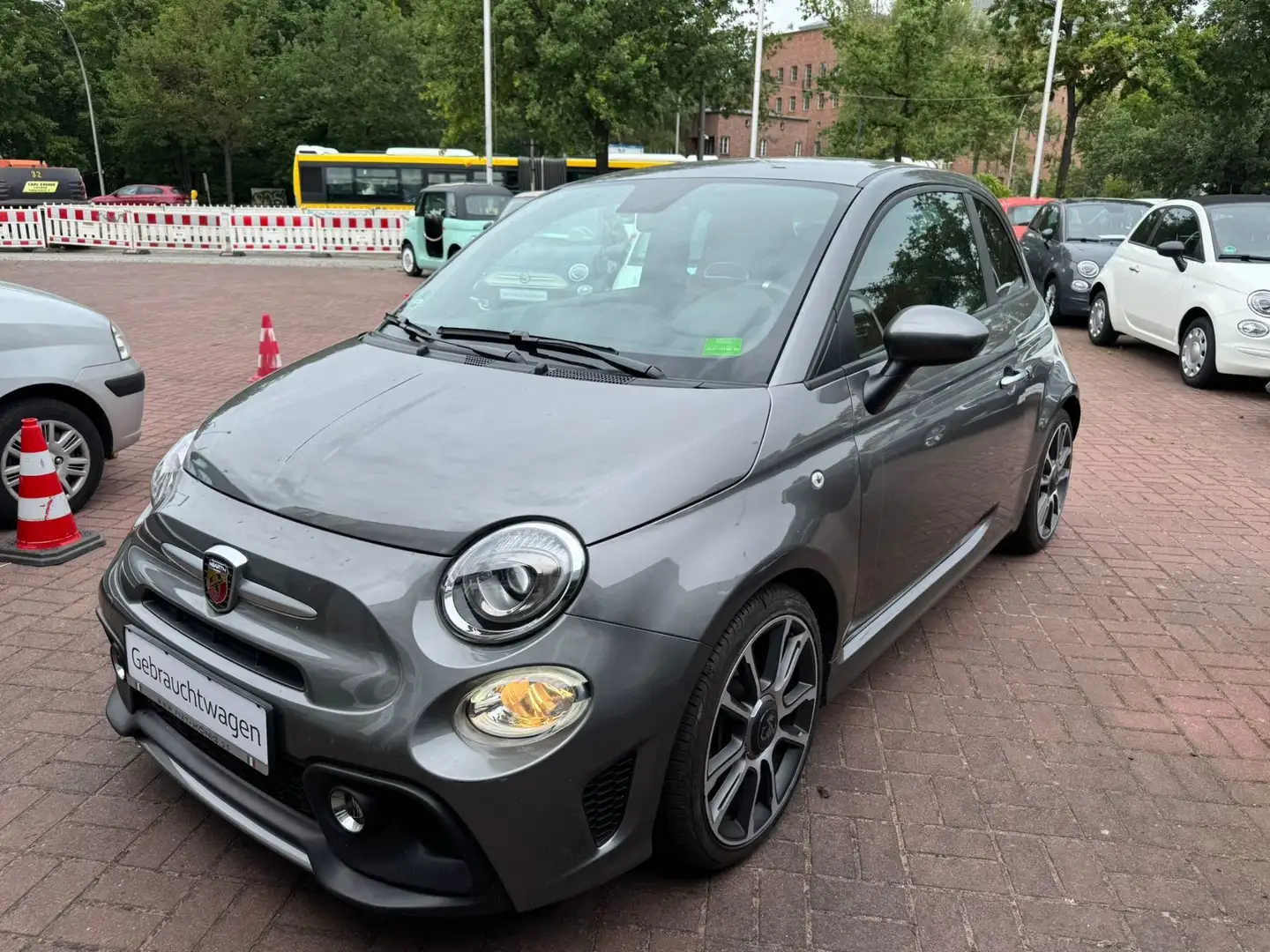 Abarth 595 Turismo 165PS AUTOMATIK*Klimaautomatik*PDC Grijs - 1