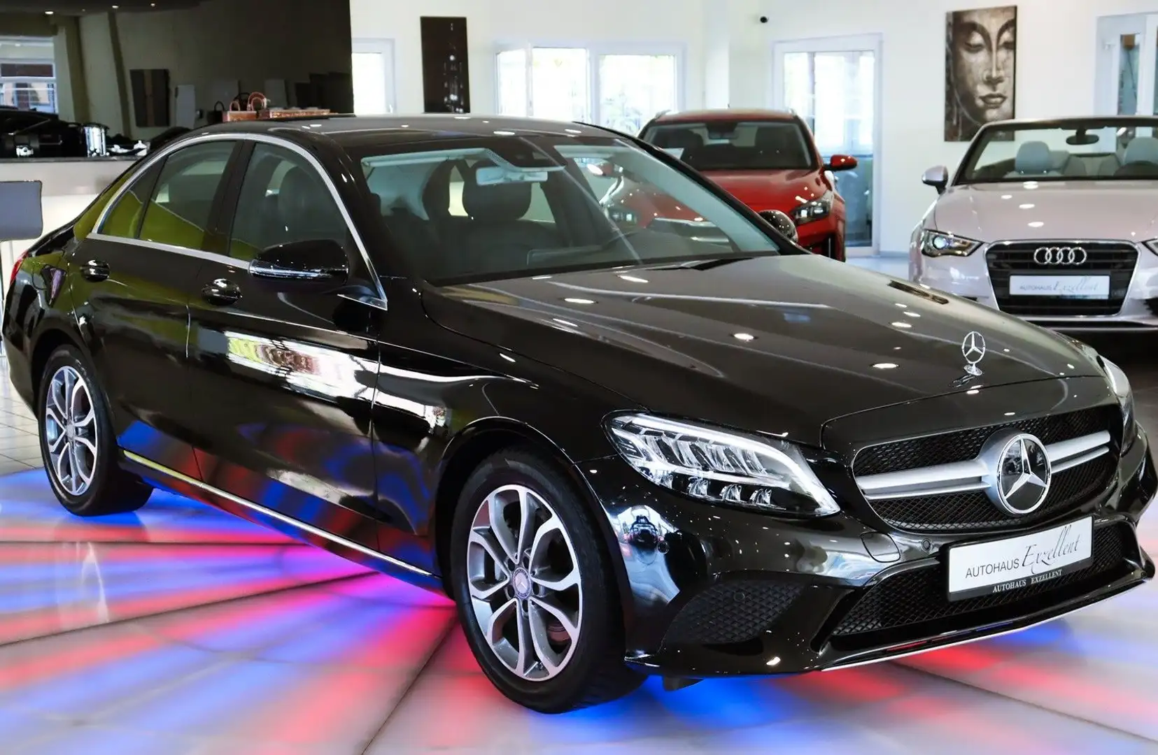 Mercedes-Benz C 300 Lim. Automatik*LEDER*KAMERA*NAVI*SHZ*LED* Negro - 2
