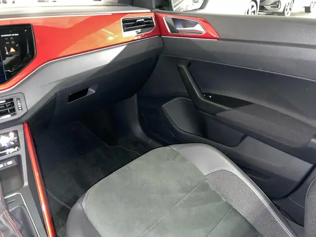 Volkswagen Polo view 9