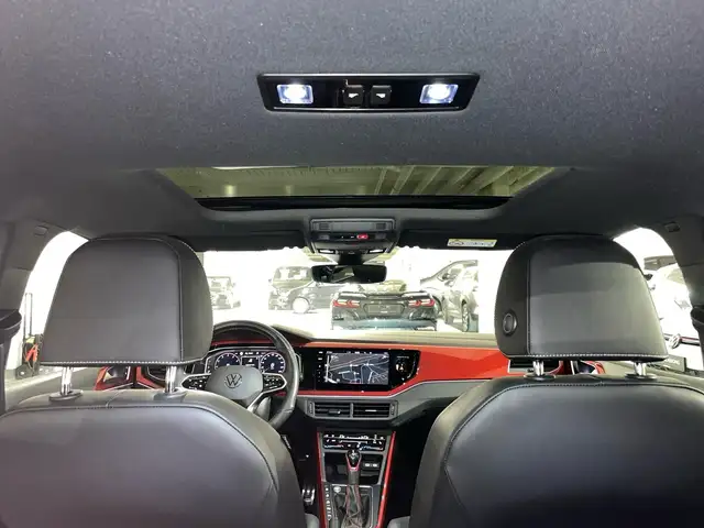 Volkswagen Polo view 14