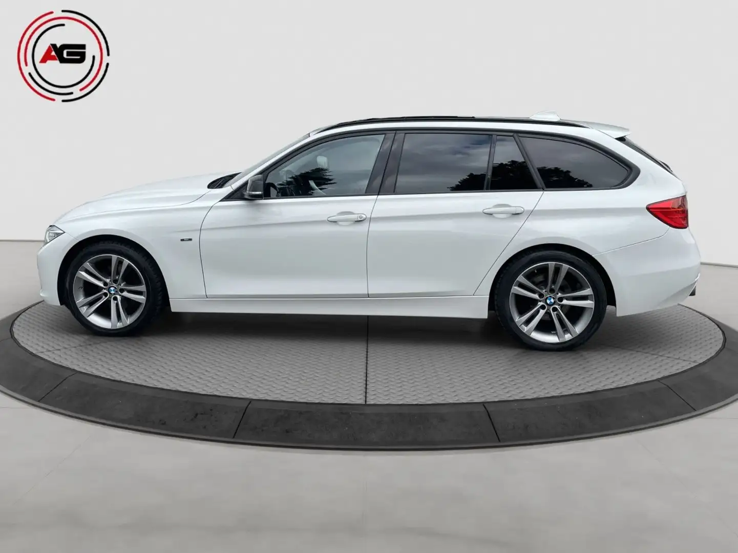BMW 320 dAT Sport Line NAVI PANORAMA SHZ XENON PDC Blanc - 2