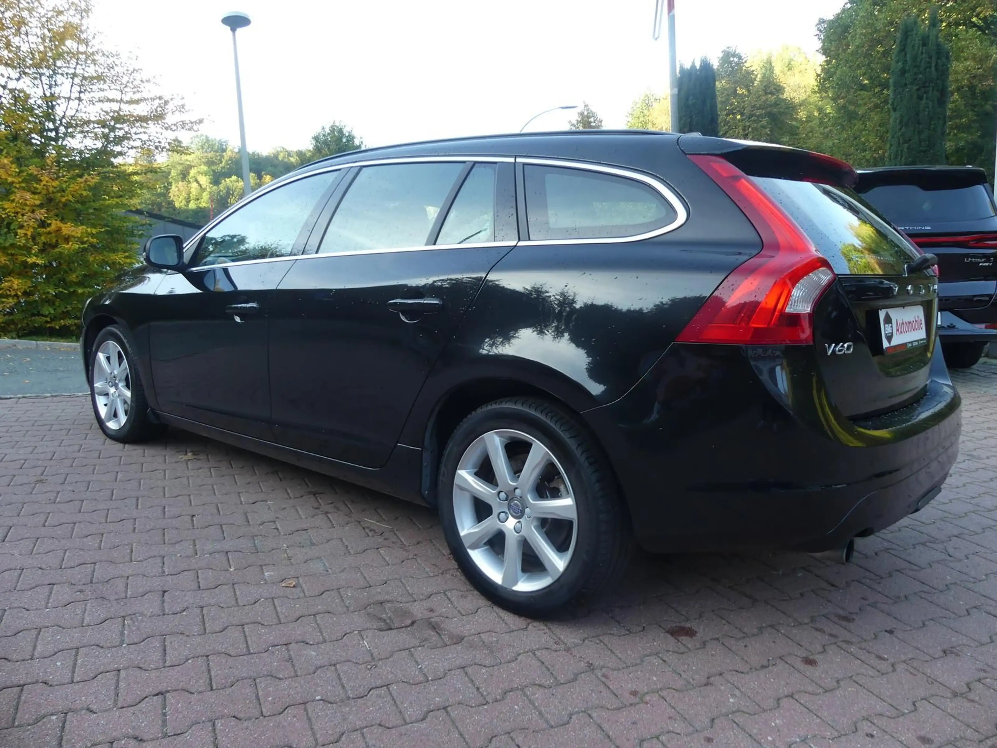 Volvo V60 *T4*Kombi 2.0*Klima*Sitzhzg*Navi*Leder*Xenon* — photo 7