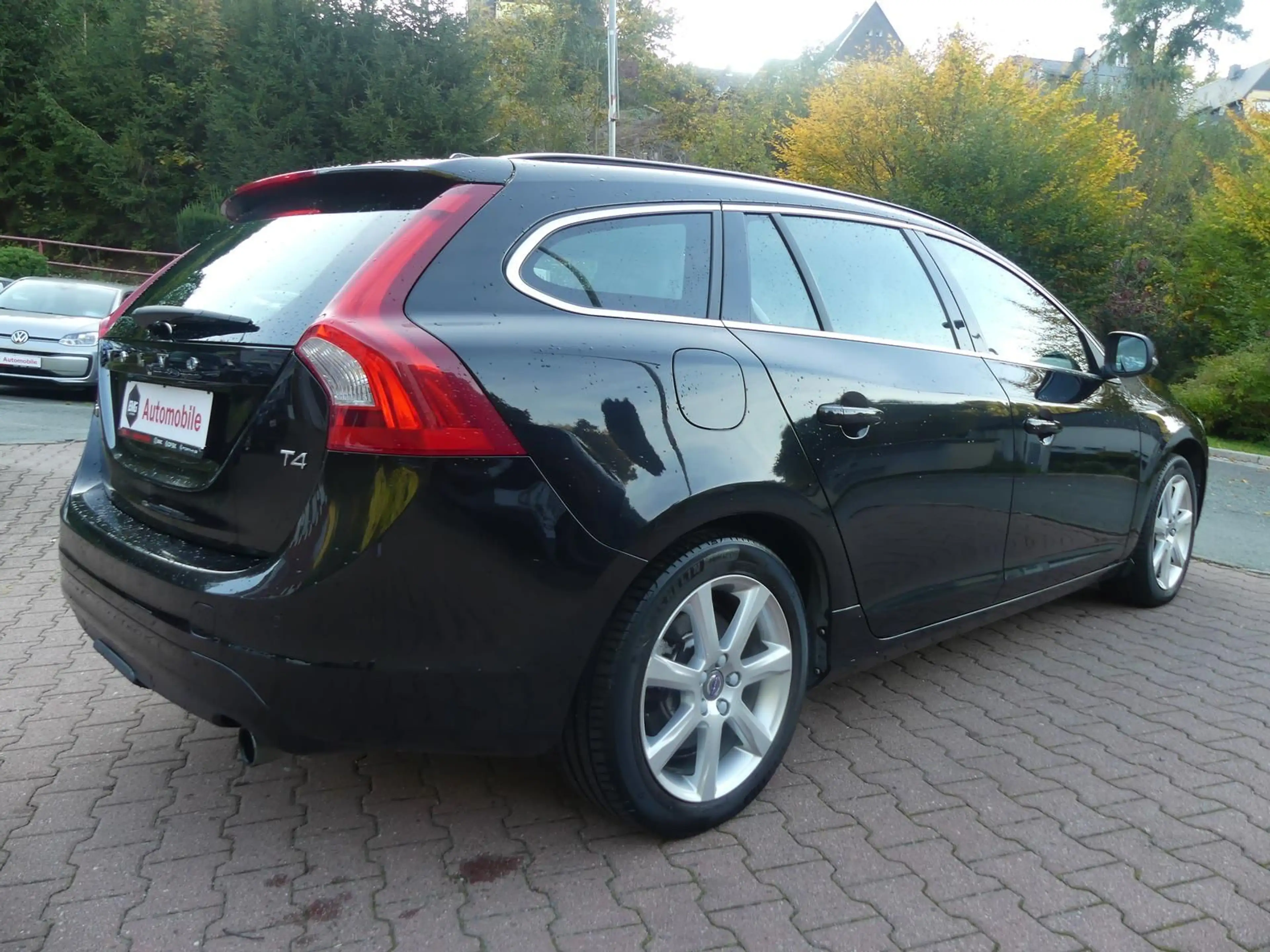 Volvo V60 *T4*Kombi 2.0*Klima*Sitzhzg*Navi*Leder*Xenon* — photo 5