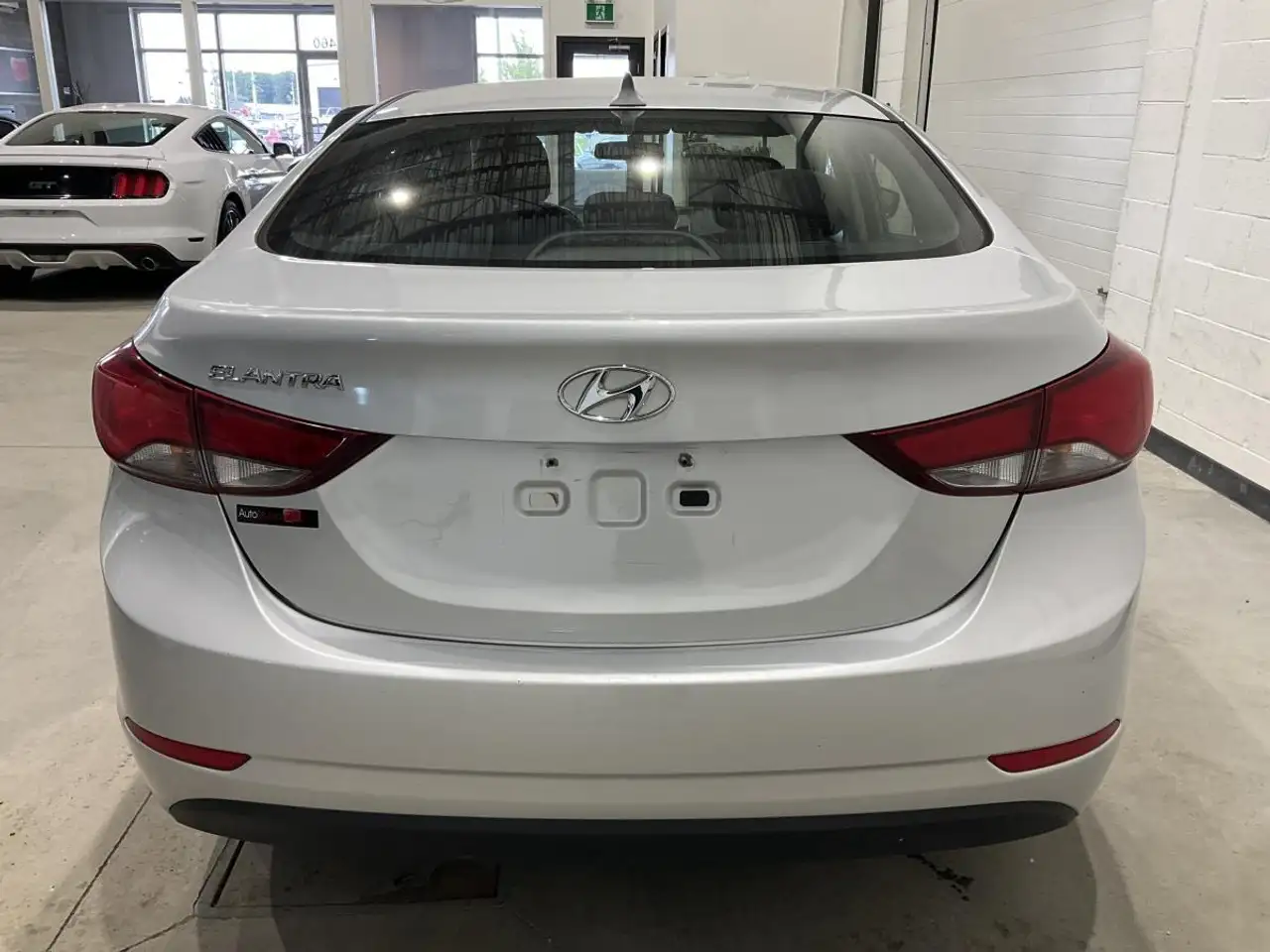 Hyundai ELANTRA снимка Hyundai ELANTRA