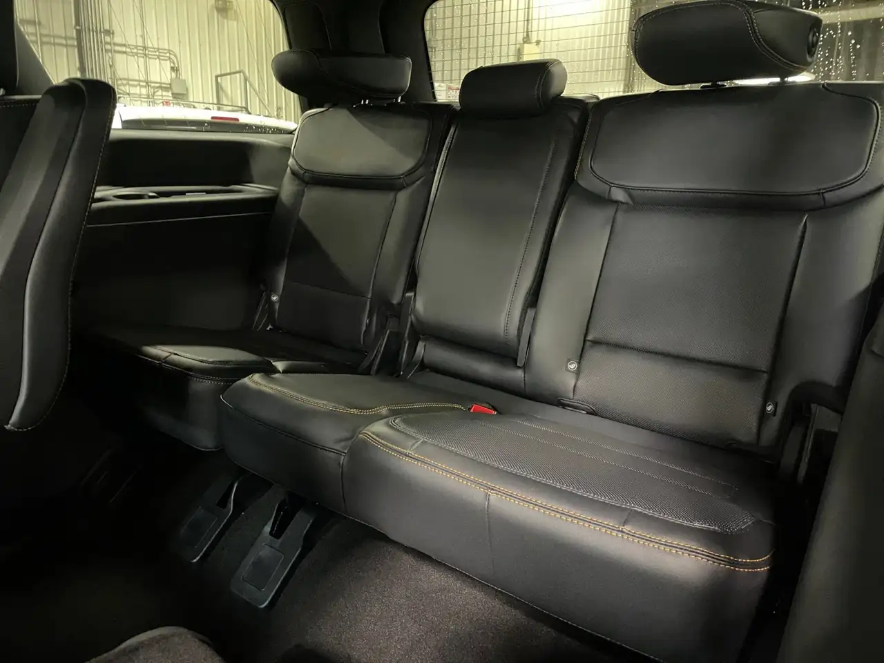 Ford Expedition снимка Ford Expedition