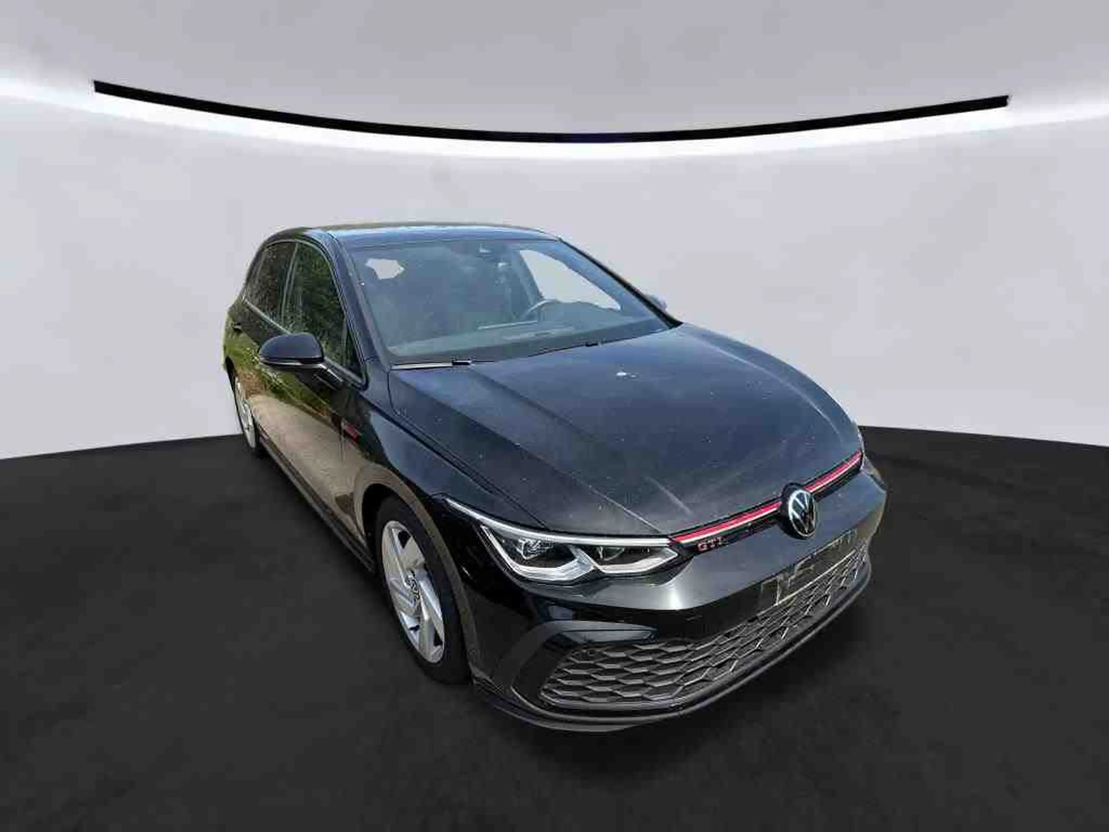 Volkswagen Golf GTI Golf VIII 2.0 TSI DSG GTI*LED*PANO*KAMERA*PDC*SH — photo 5