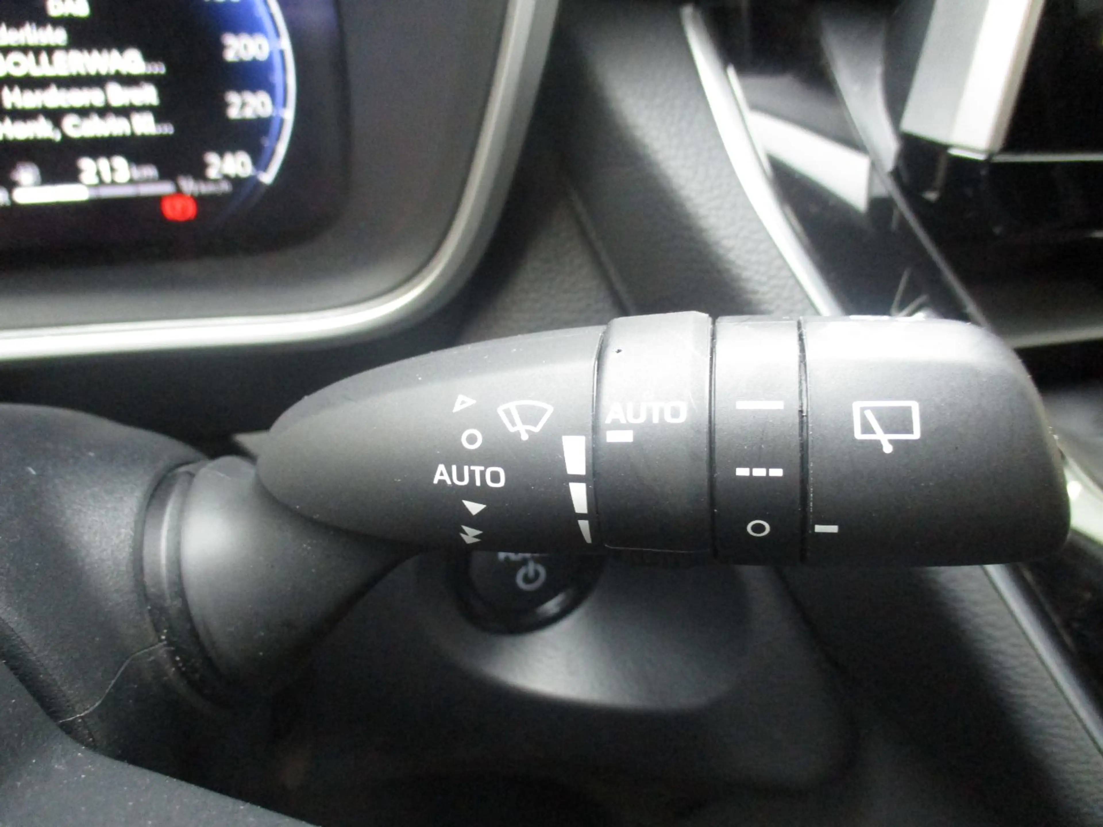 Toyota Corolla Cross 1.8 FWD Active Drive ACC+LED+Navi — photo 14