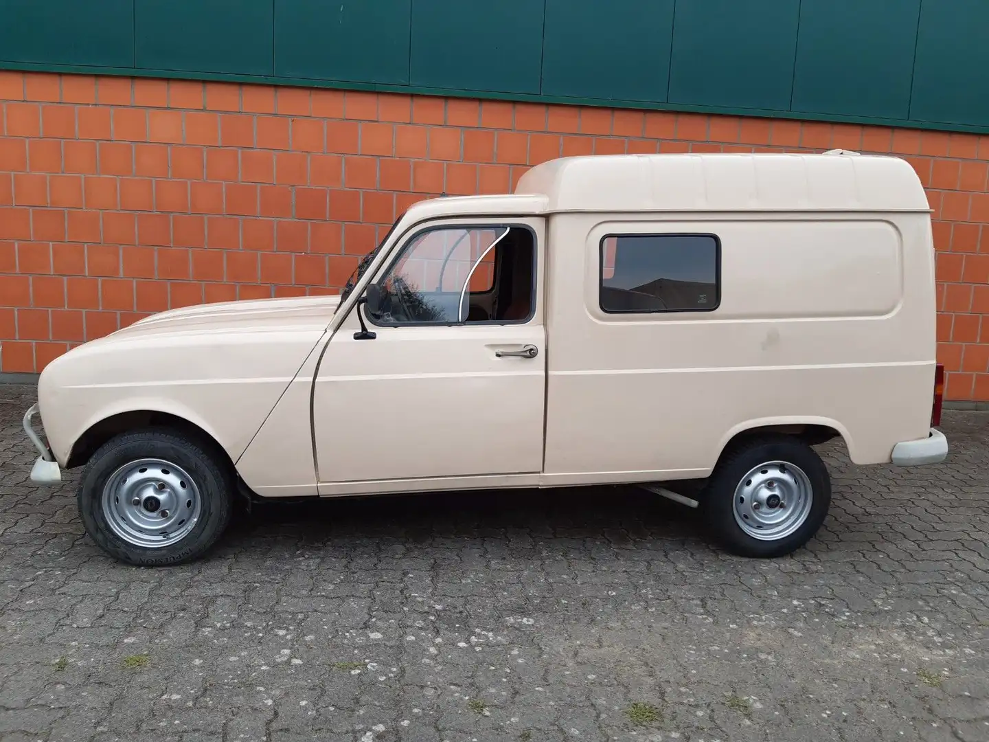 Renault R 4 F6 wenig km. aus Südfrankreich Beige - 1