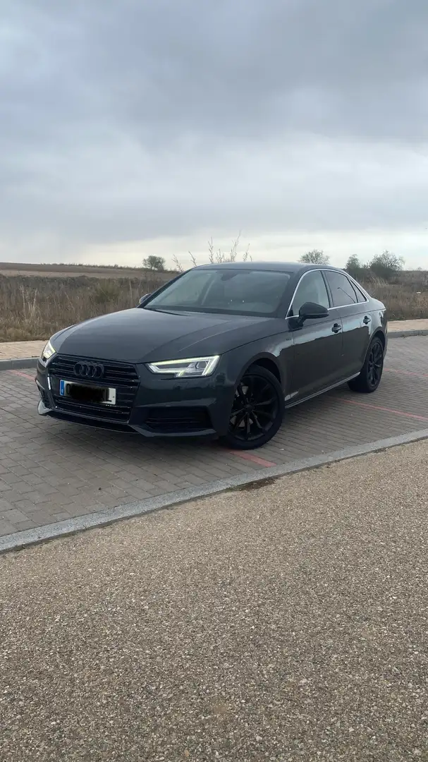 Audi A4 2.0TDI S line edition 110kW - 1