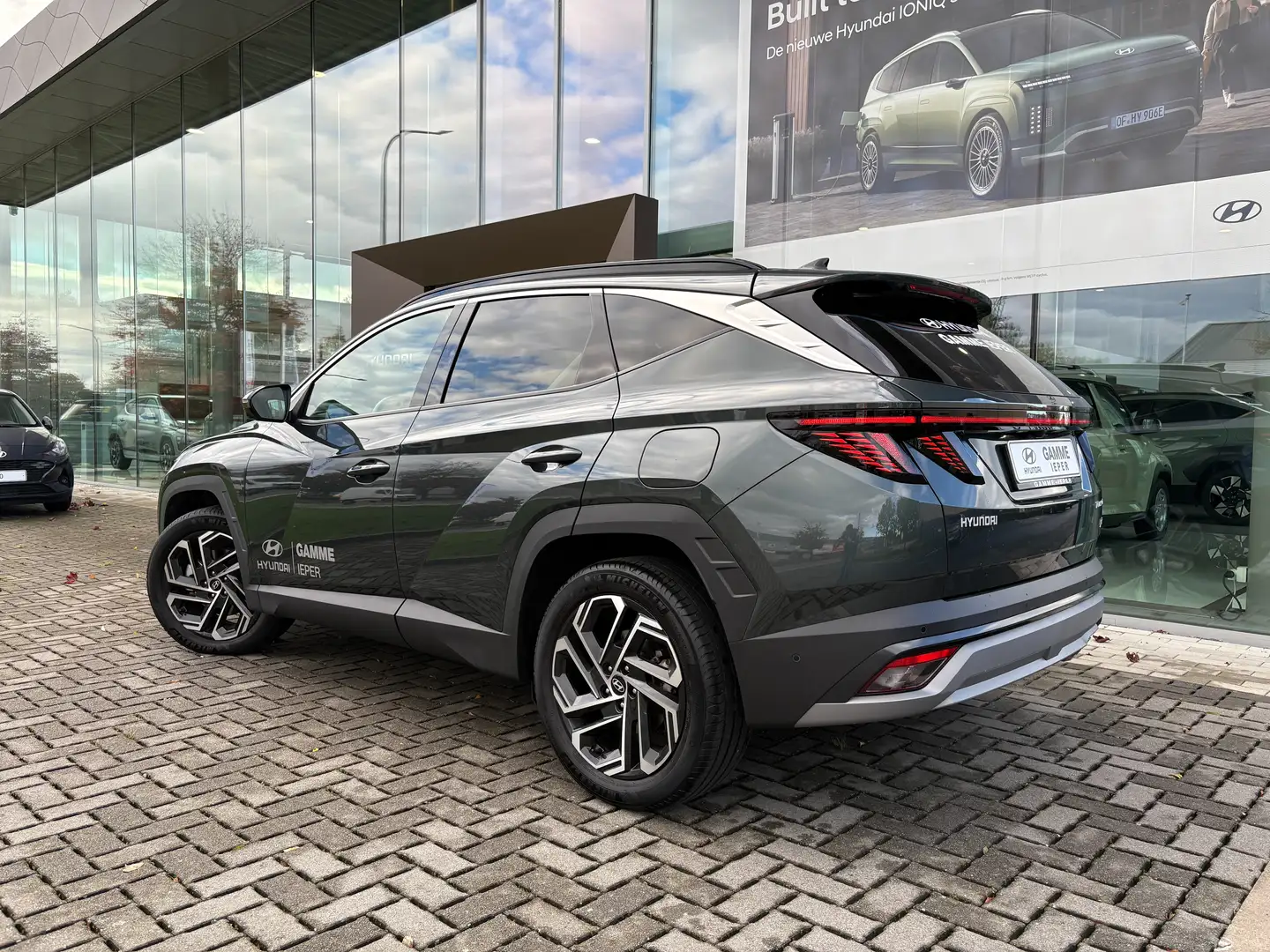 Hyundai TUCSON 1.6 T-GDi HEV Shine Sensation Groen - 2
