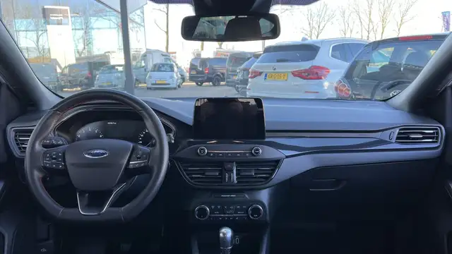 Ford Focus view 11