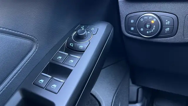 Ford Focus view 23