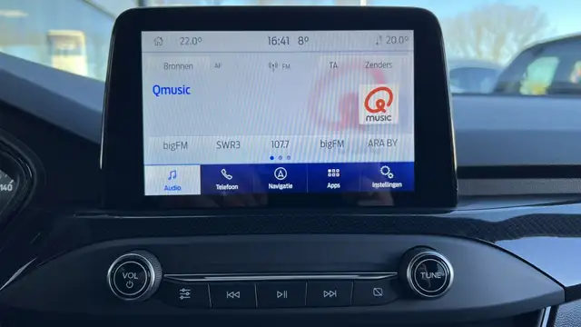 Ford Focus view 18