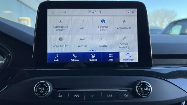 Ford Focus view 22