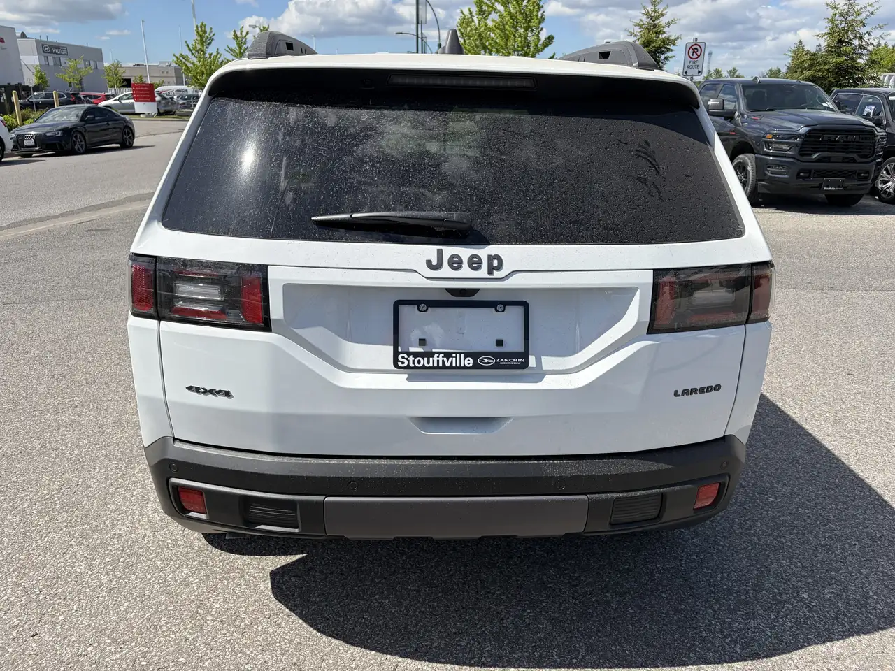 Jeep Cherokee снимка Jeep Cherokee