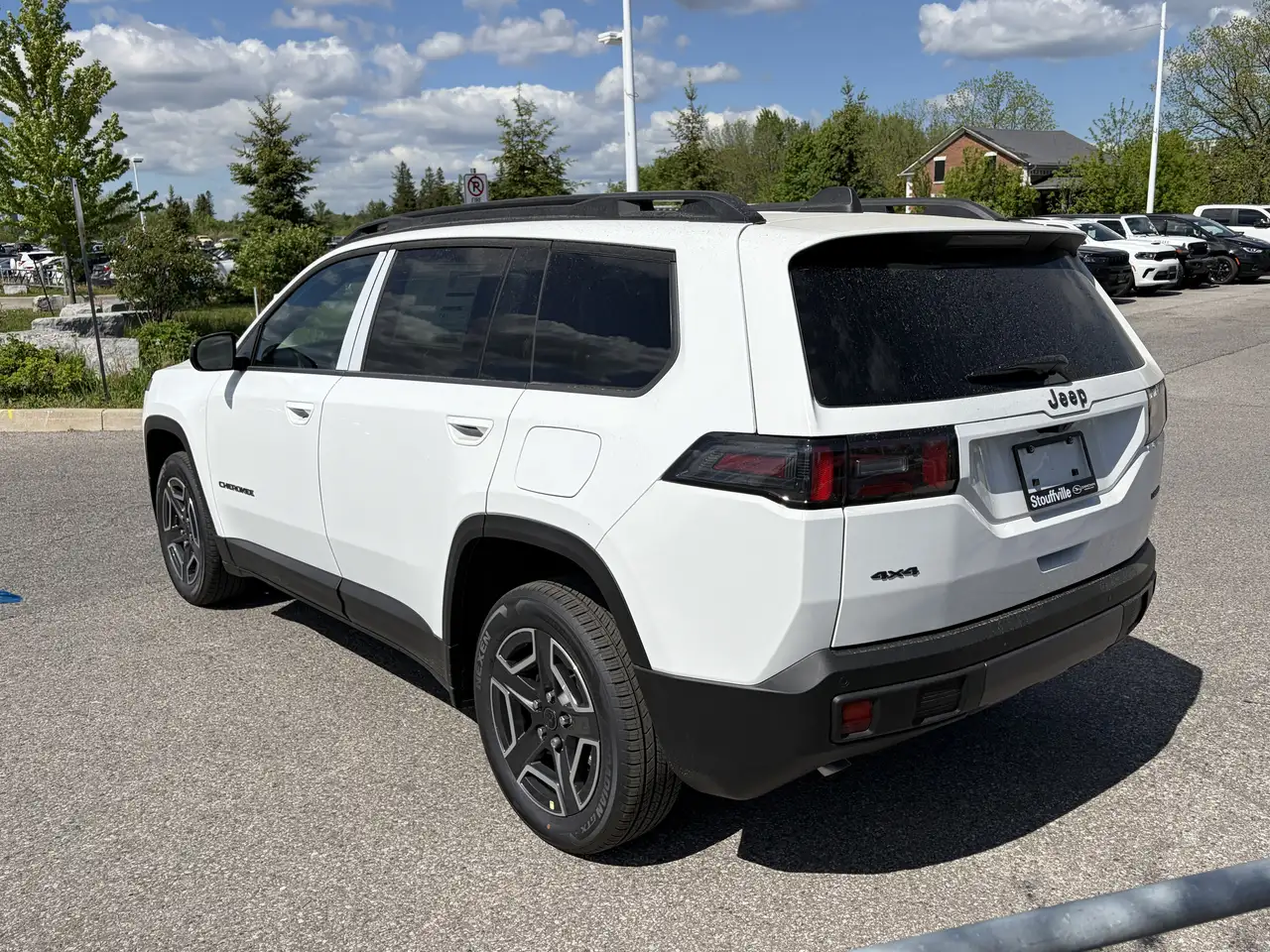 Jeep Cherokee снимка Jeep Cherokee