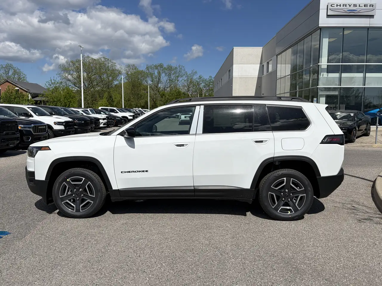 Jeep Cherokee снимка Jeep Cherokee