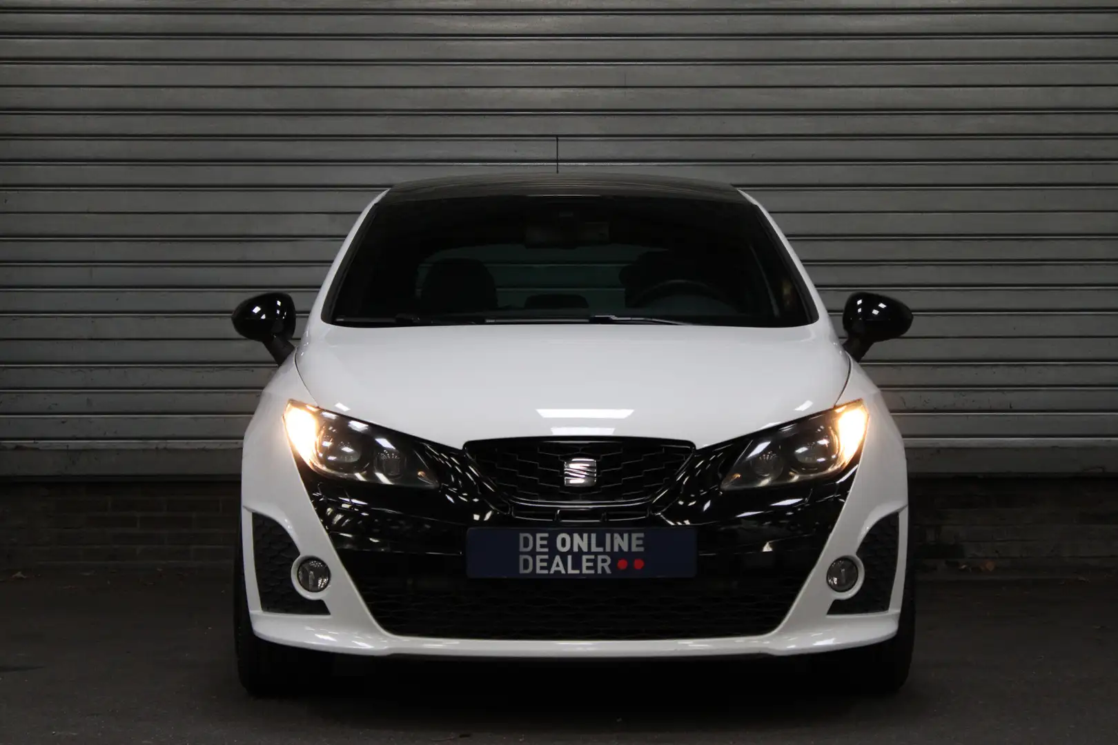 SEAT Ibiza SC 1.4 TSI Cupra Bocanegra |Pano|Carplay|Milltek|B Wit - 2