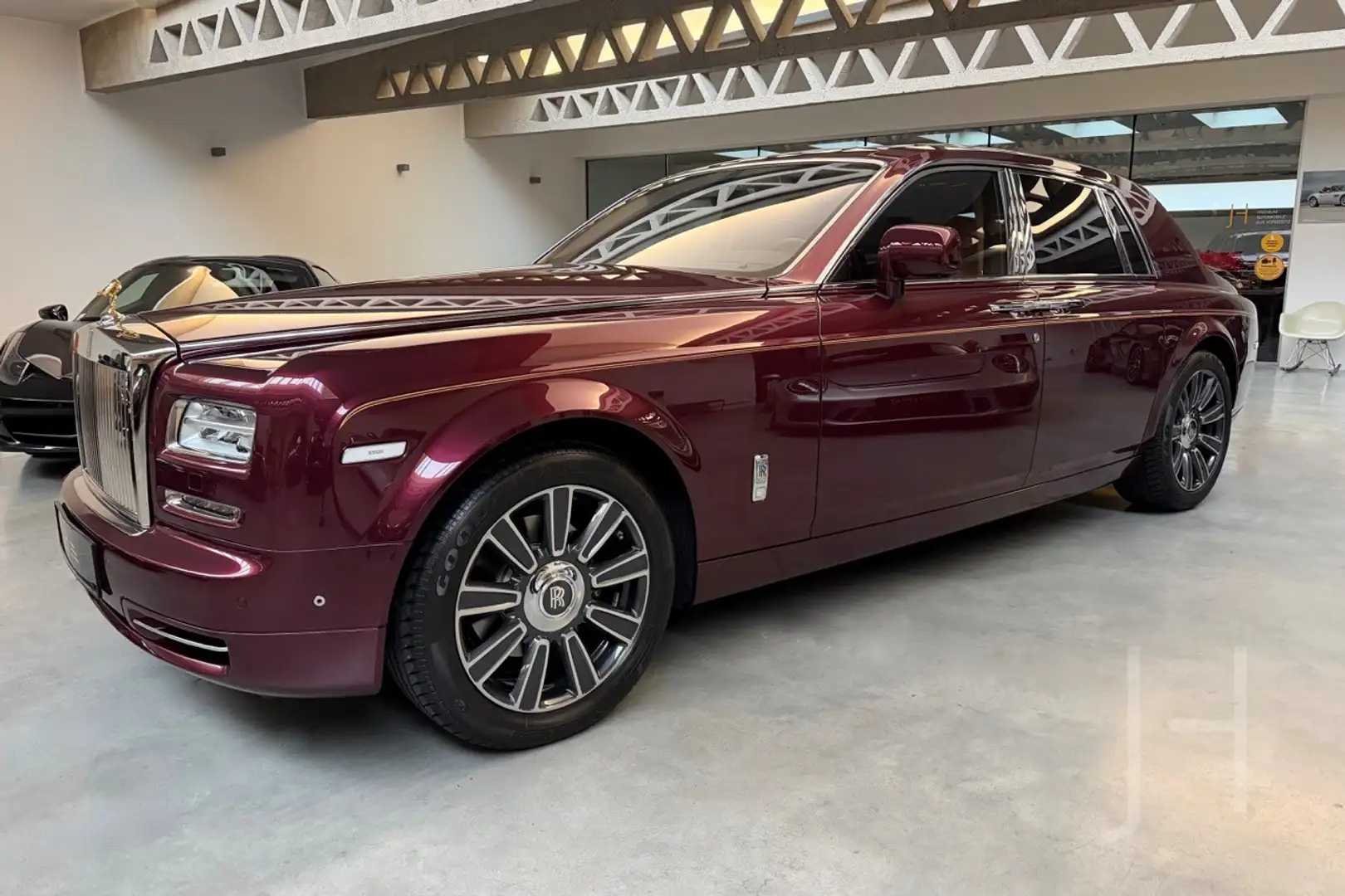 Rolls-Royce Phantom Rot - 2