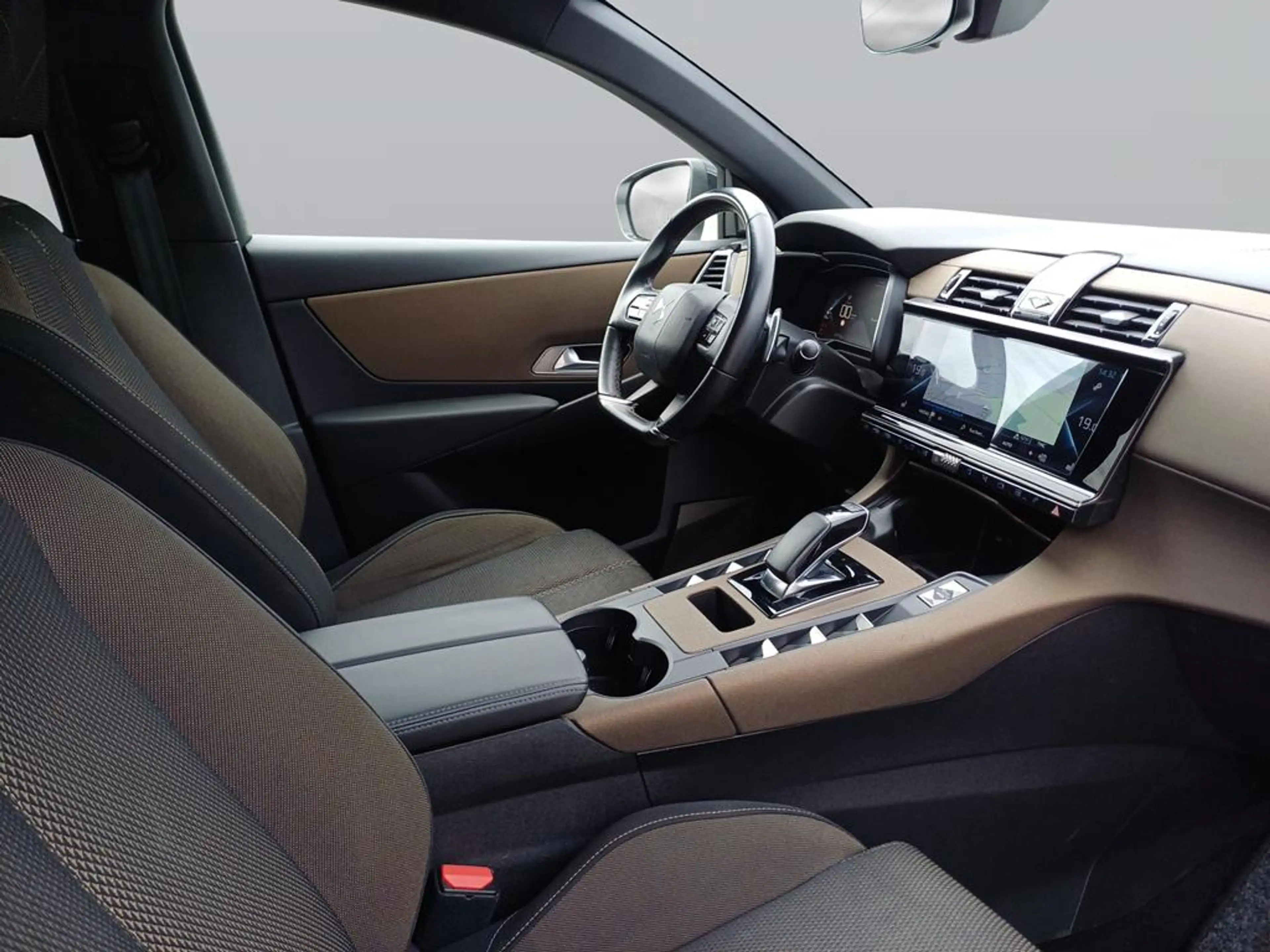 DS Automobiles DS 7 Crossback E-Tense 4x2 Bastille + — photo 11