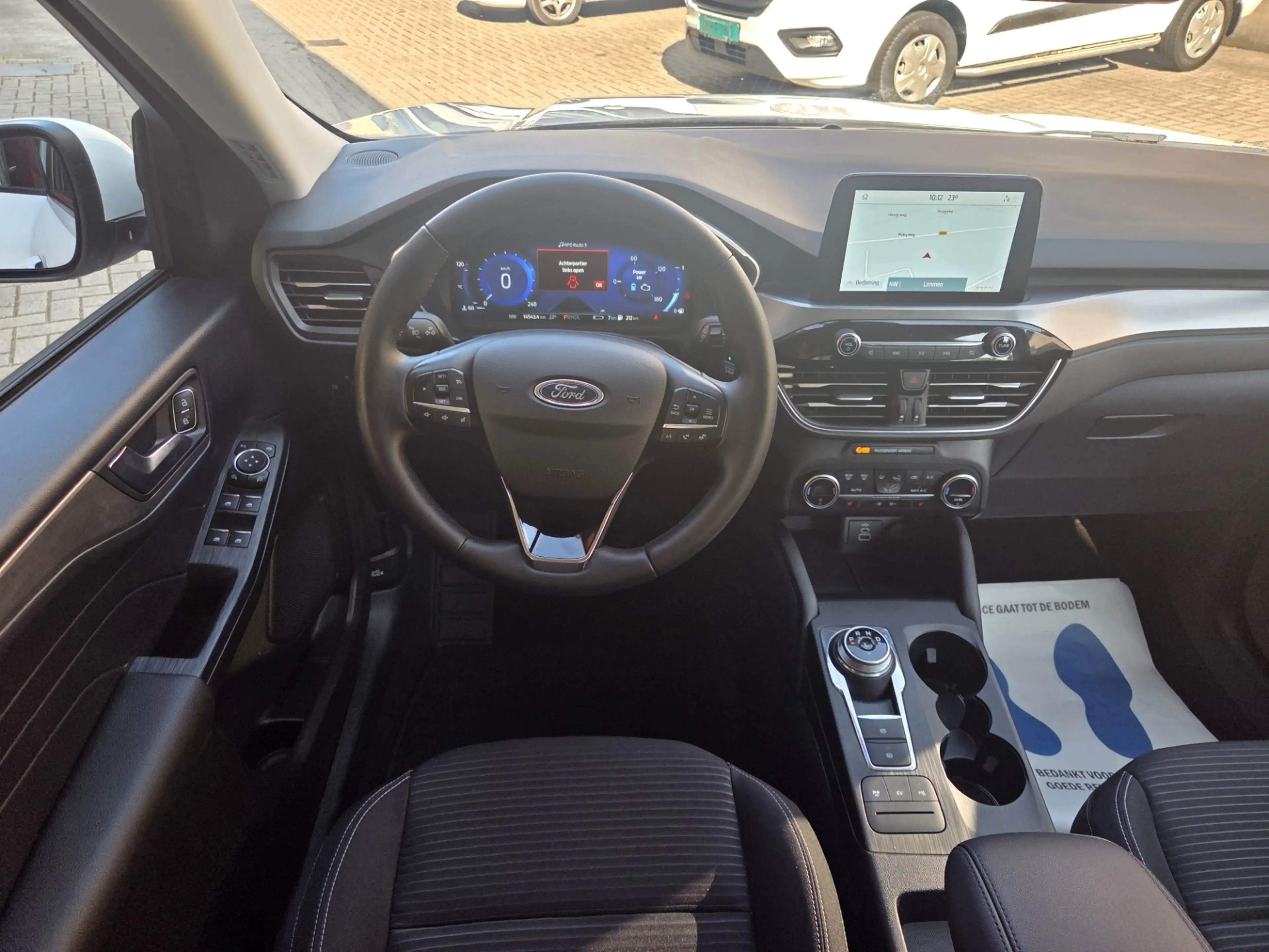 Ford Kuga 2.5 PHEV Titanium Parkeersensoren V+A / Navigatie/ — photo 13