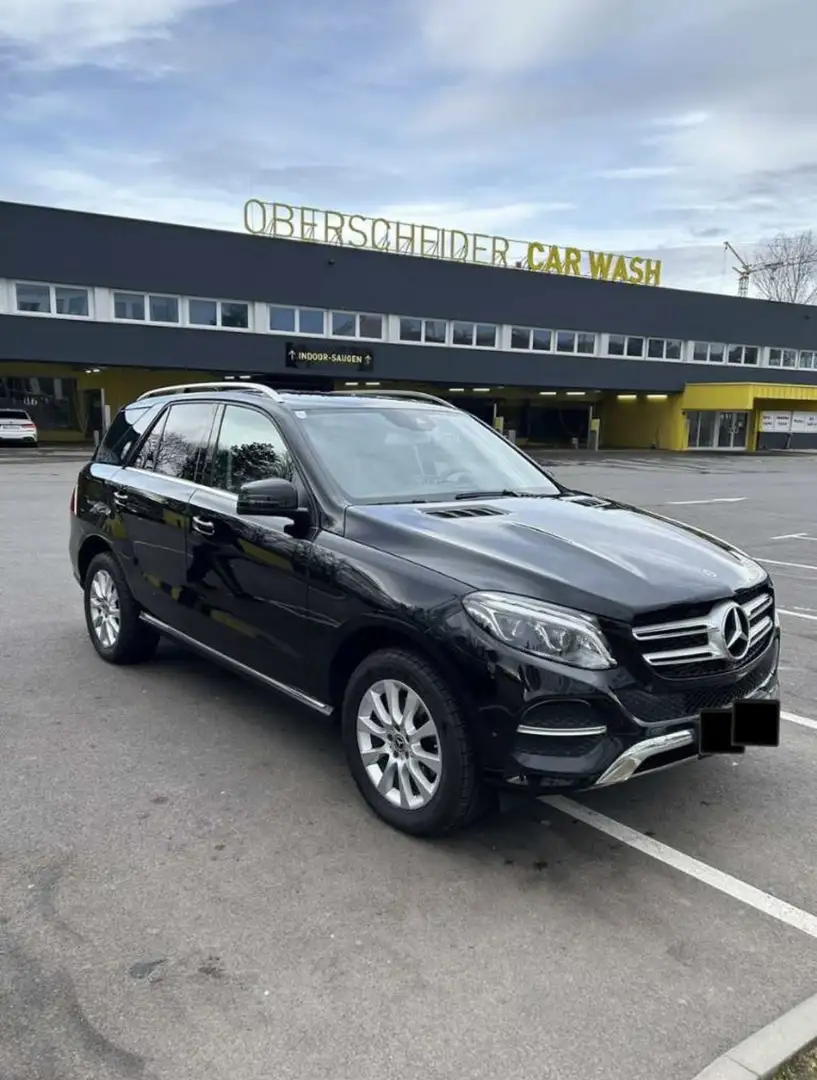 Mercedes-Benz GLE 350 d 4Matic 9G-TRONIC Schwarz - 1