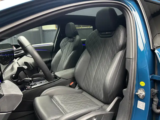 Audi S6 view 11