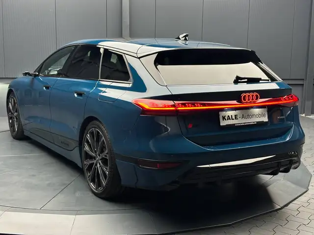 Audi S6 view 3