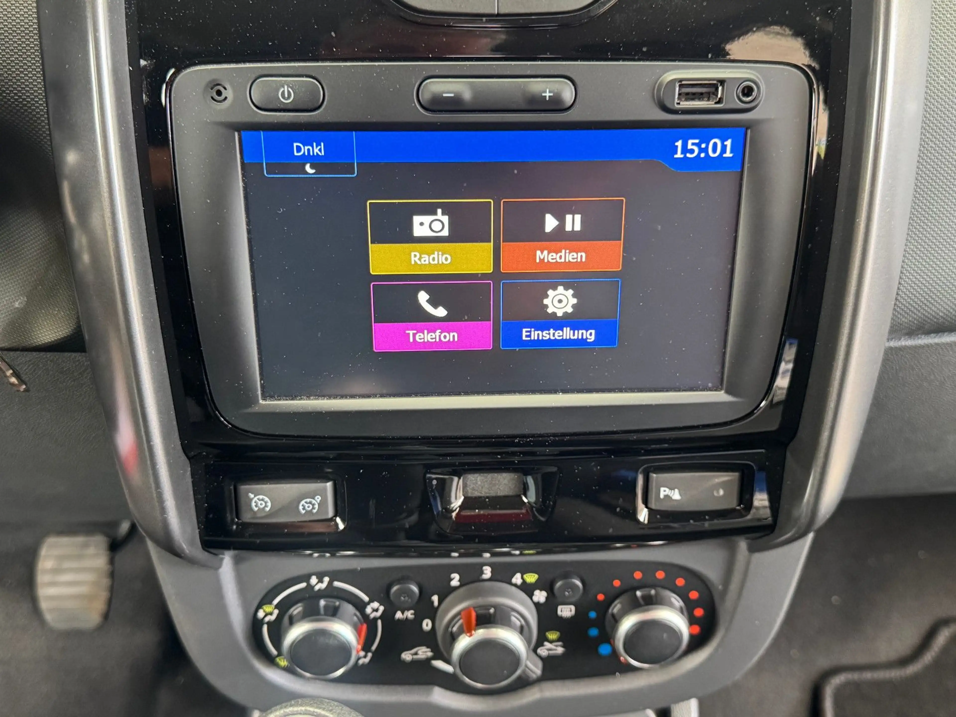 Dacia Duster Black Shado 4x4 AHK  Sitz+Standhz Rentner — photo 10