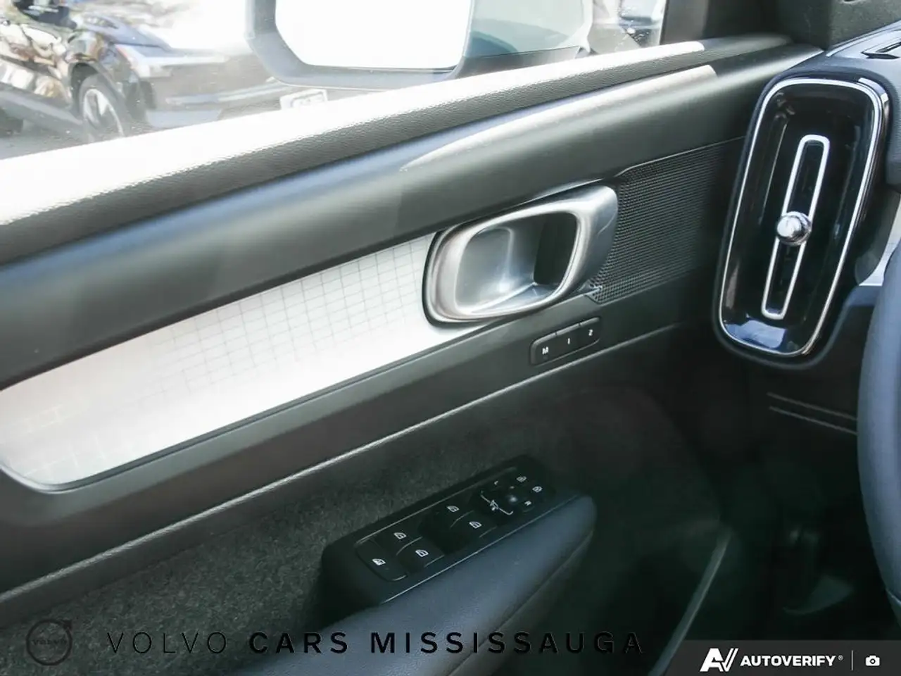 Volvo XC40 снимка Volvo XC40