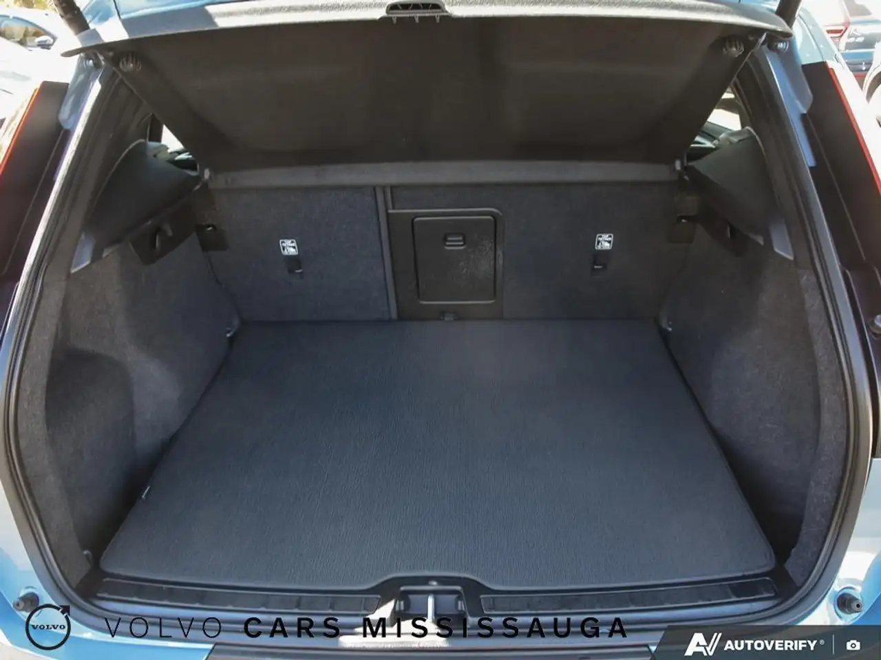 Volvo XC40 снимка Volvo XC40