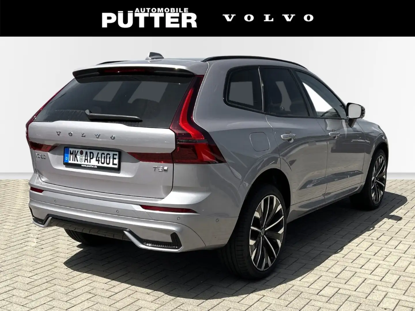 Volvo XC60 Recharge T8 AWD Ultra Dark Facelift 21'' ACC 360 K Silber - 2