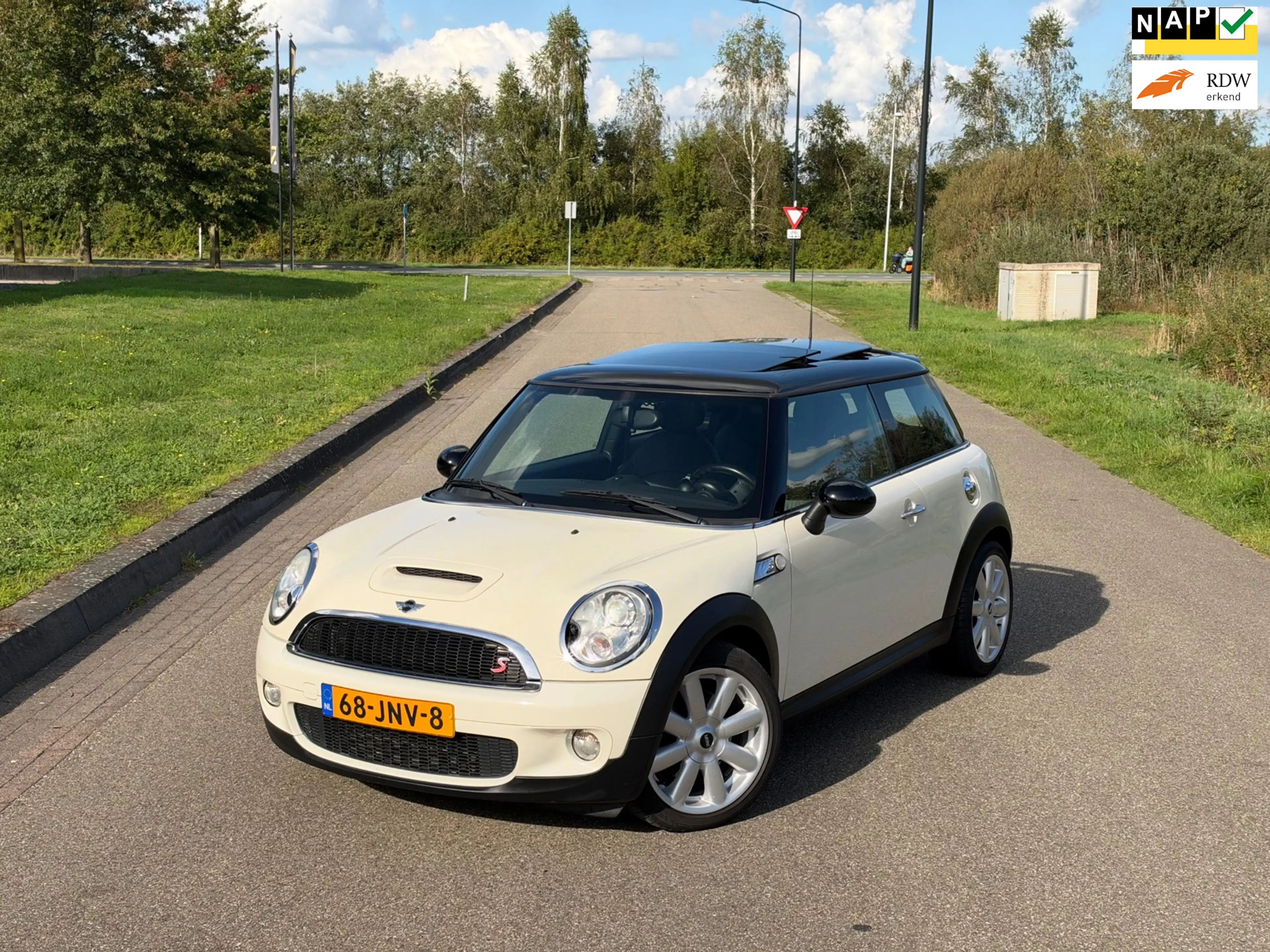 MINI Cooper S 3-Deurs 1.6 Chili, NL AUTO, Leer, Pano