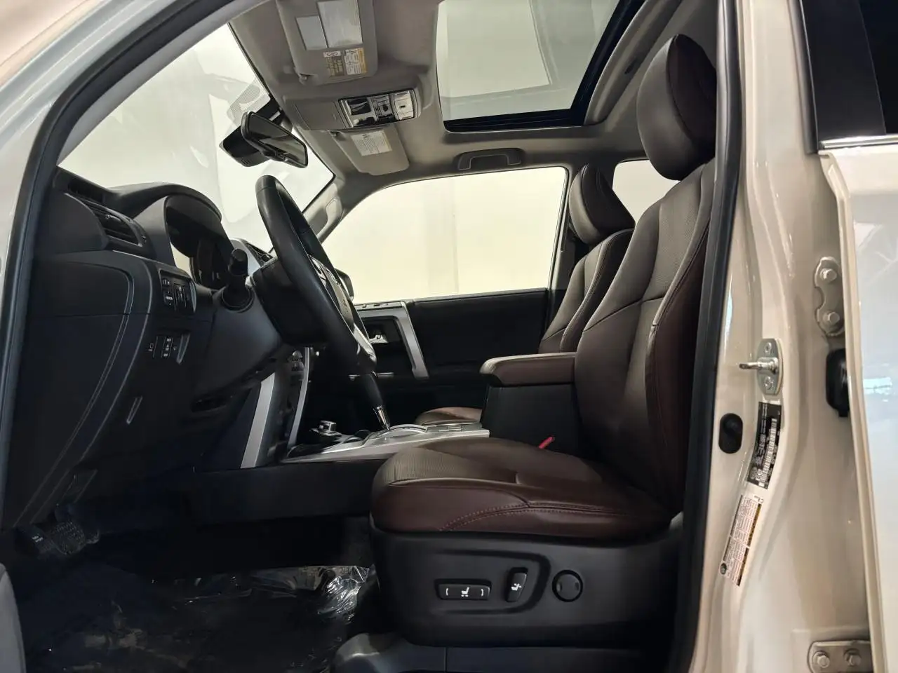 Toyota 4-Runner снимка Toyota 4-Runner