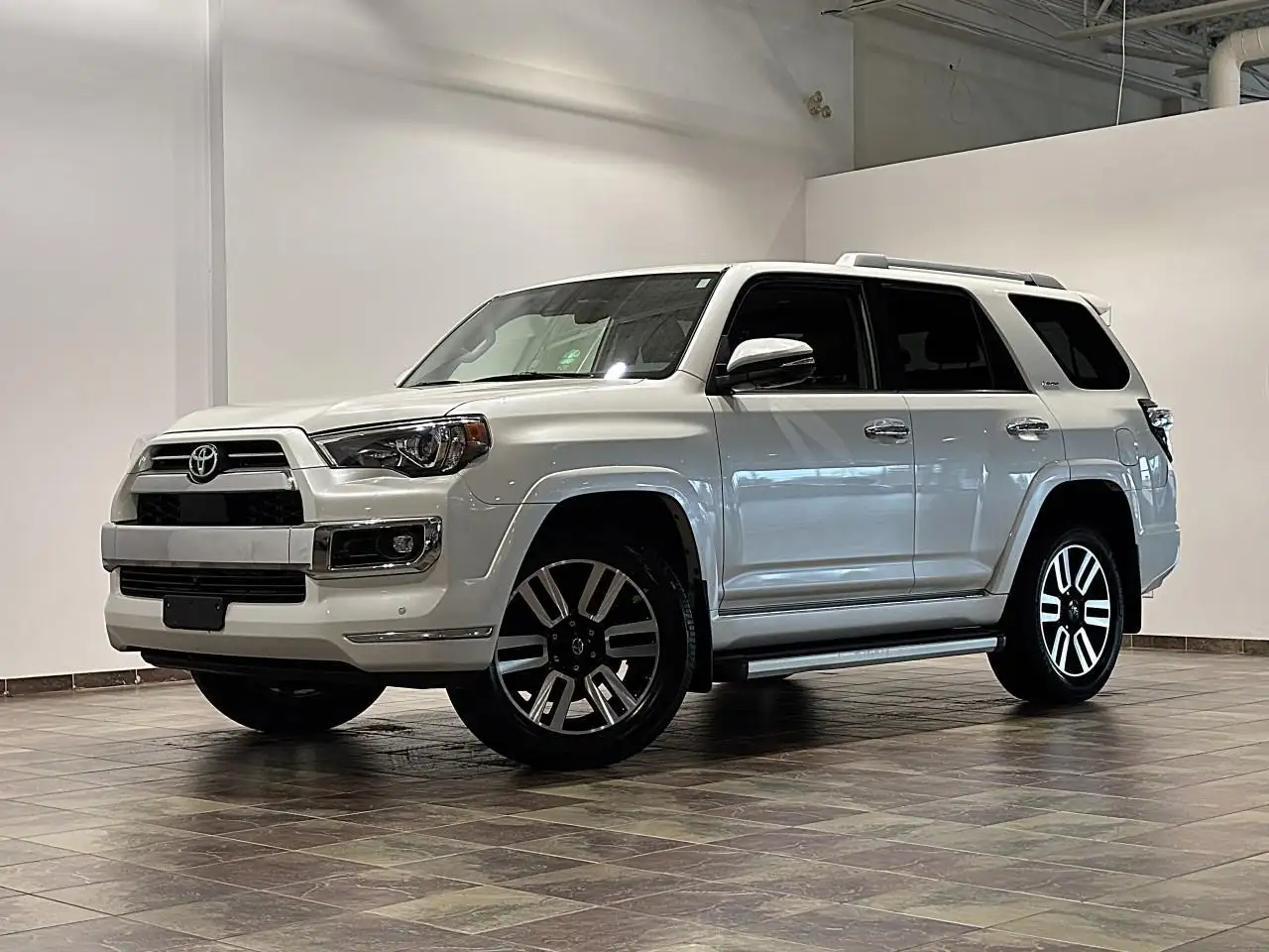 Toyota 4-Runner снимка Toyota 4-Runner