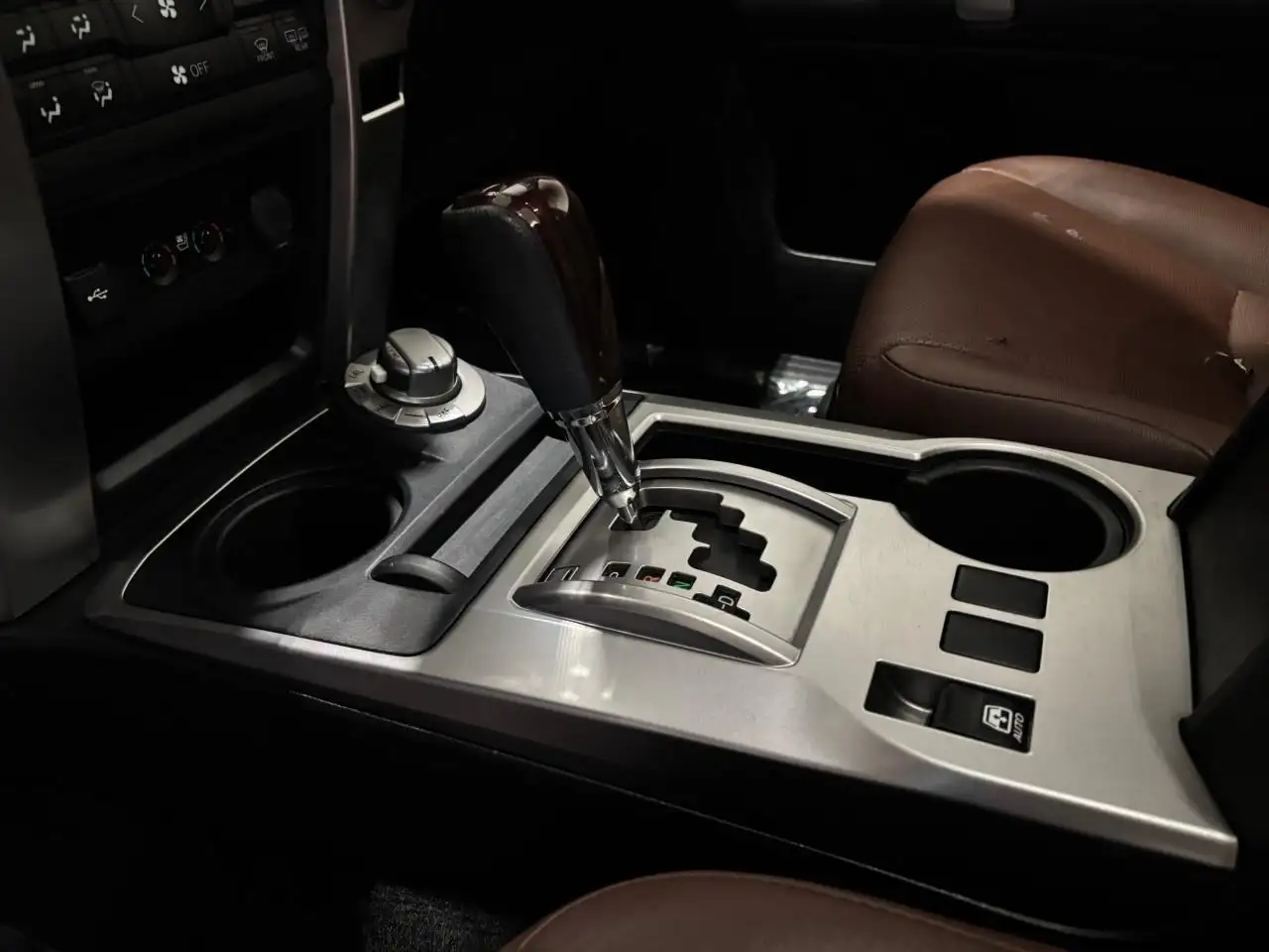 Toyota 4-Runner снимка Toyota 4-Runner