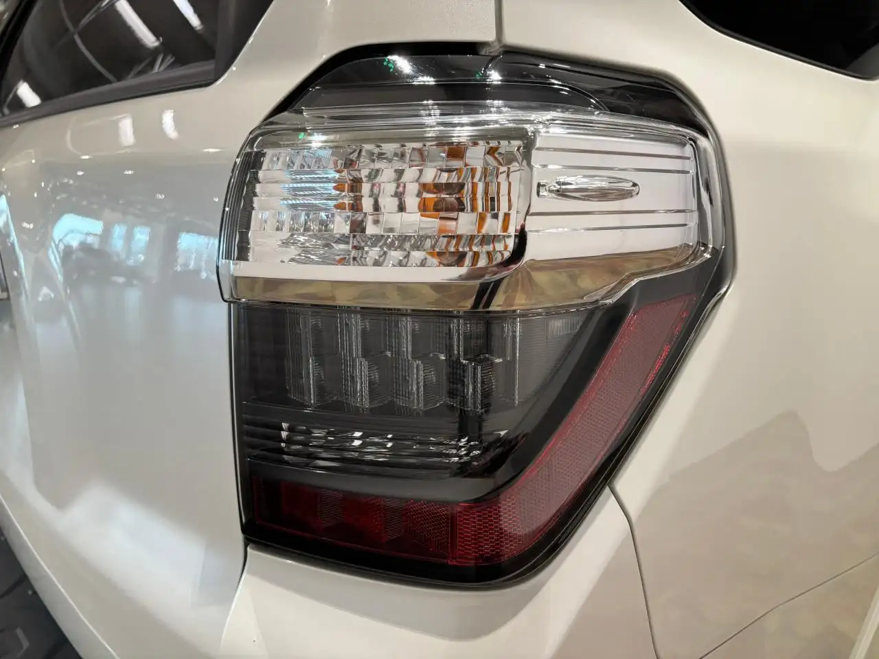 Toyota 4-Runner снимка Toyota 4-Runner