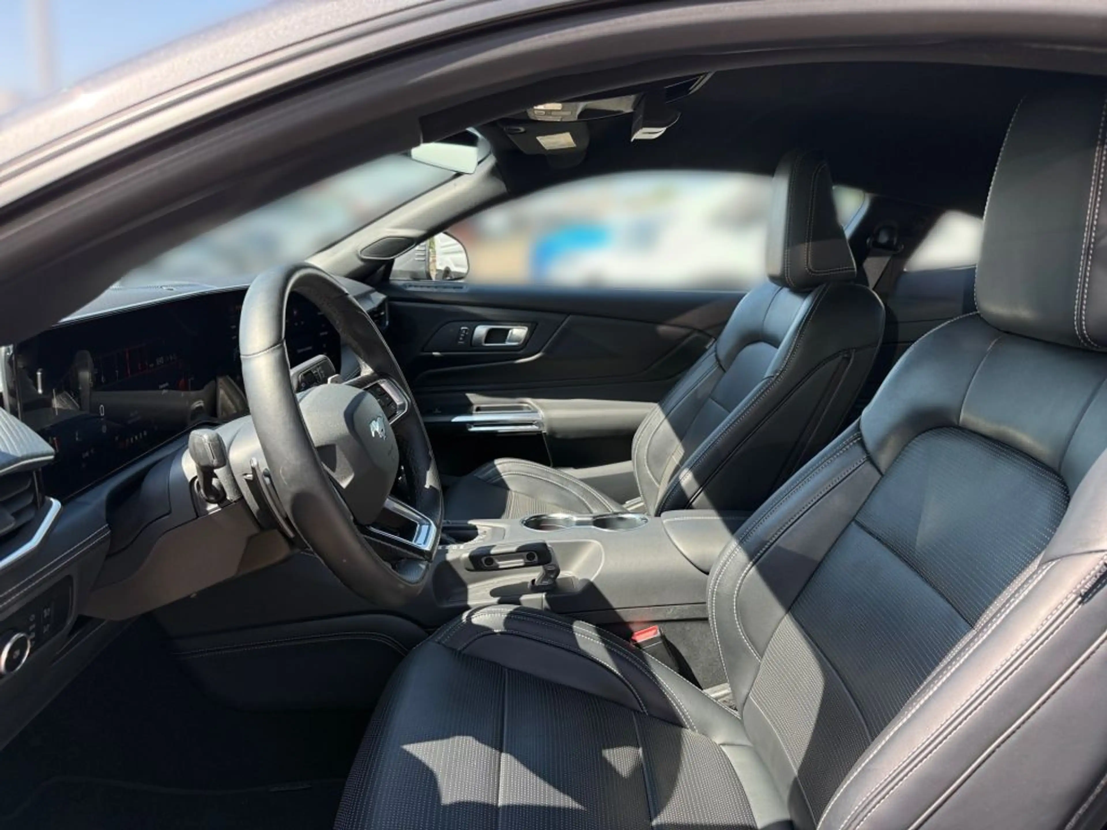 Ford Mustang Fastback 5.0 Ti-VCT V8 Aut. GT — photo 8