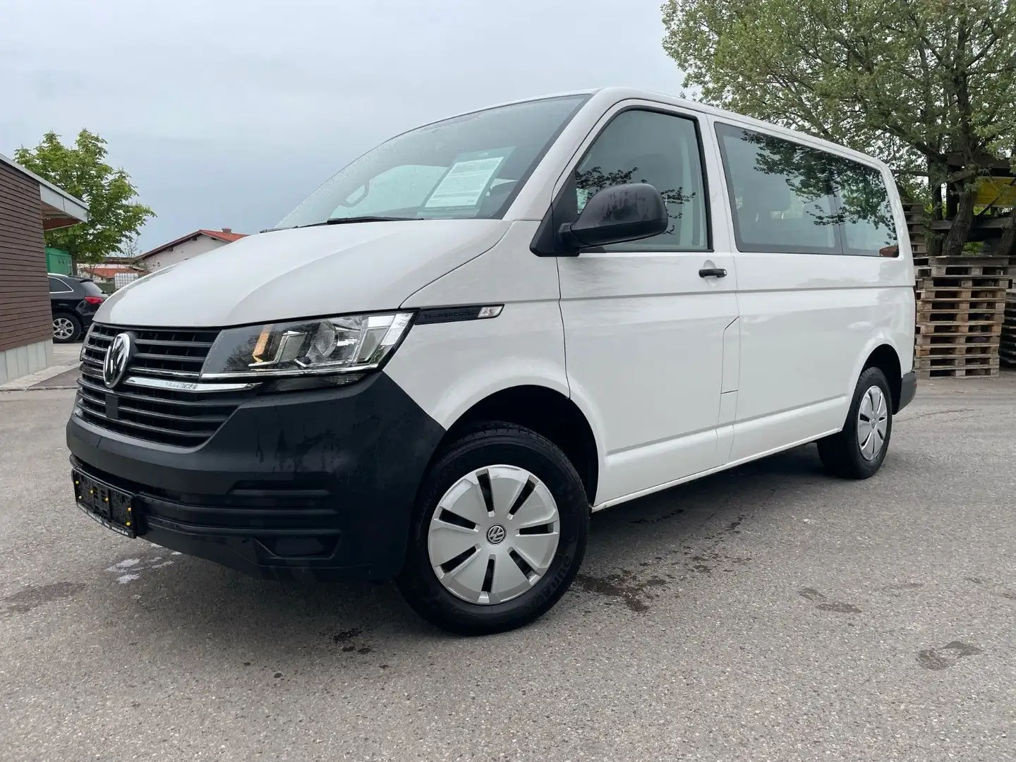 Volkswagen T6 Kombi T6.1 Transporter Kombi 2,0 TDI Fehér - 1