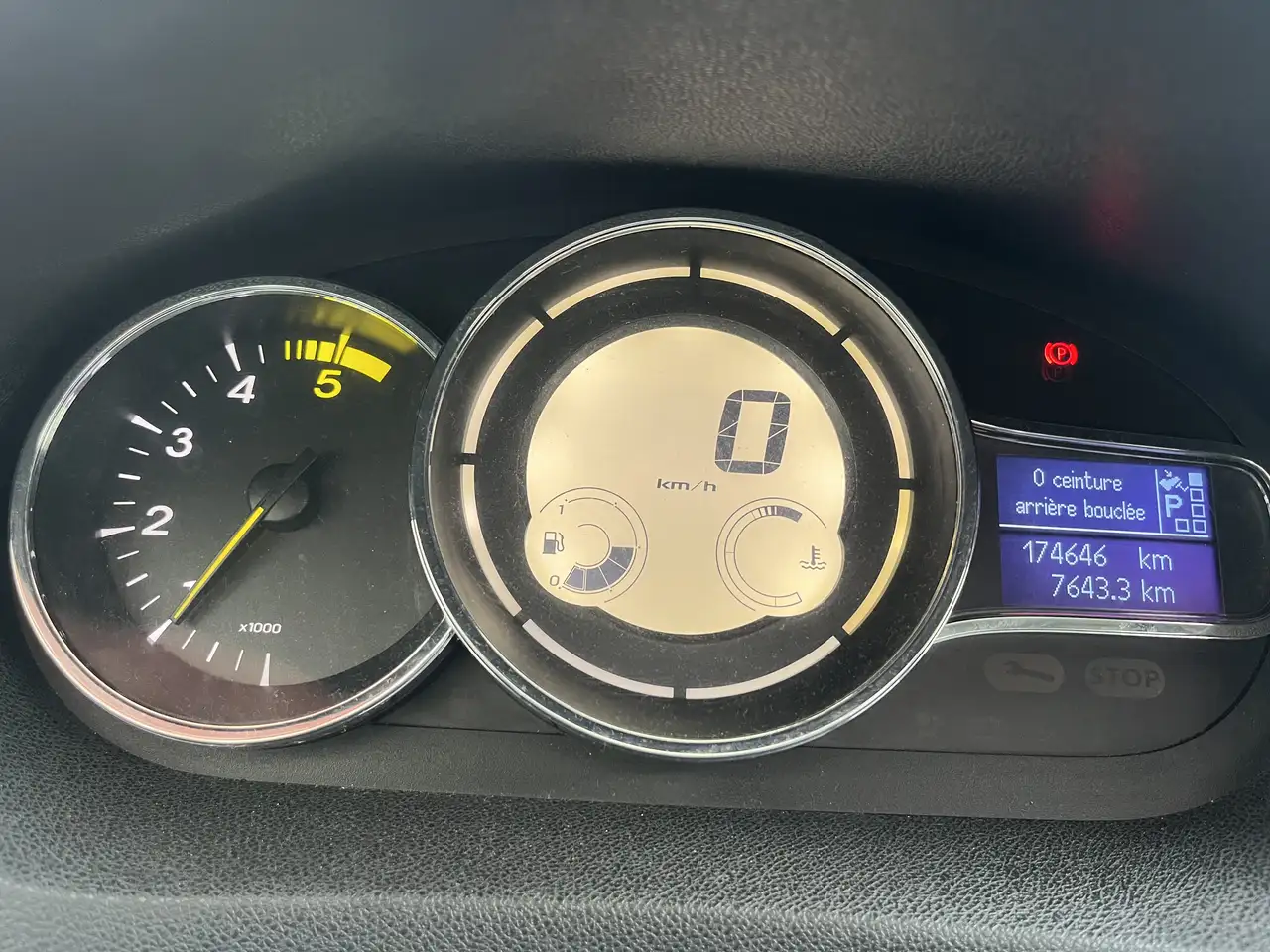 Renault Megane Berline — photo 8