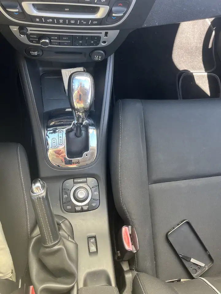 Renault Megane Berline — photo 6