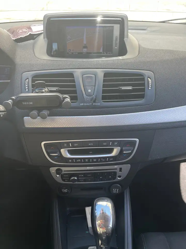 Renault Megane Berline — photo 5