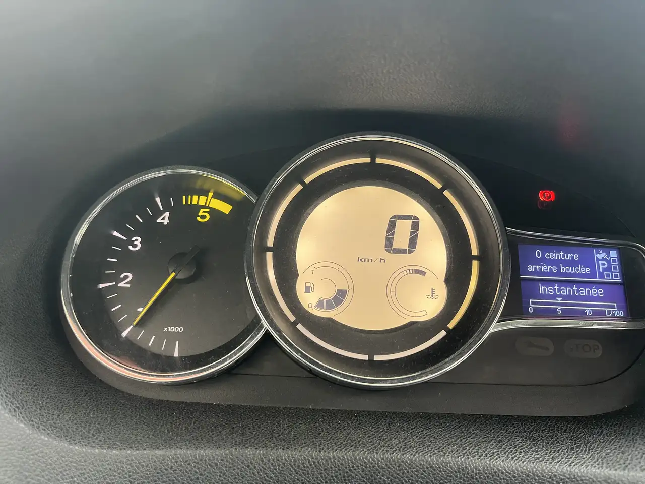 Renault Megane Berline — photo 7