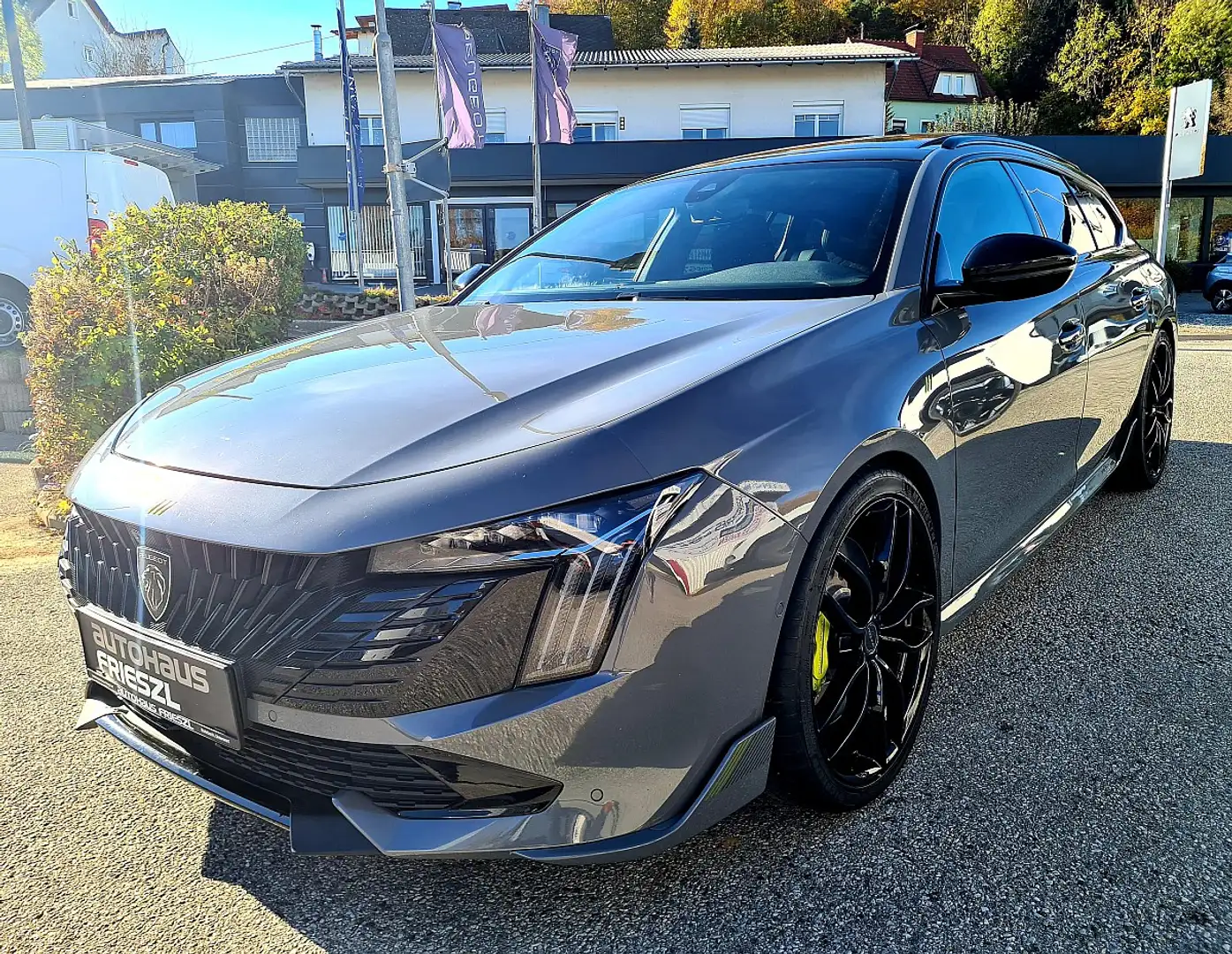 Peugeot 508 SW PSE Hybrid4 360 e-EAT8 Peugeot Sport Enginee... Grau - 2