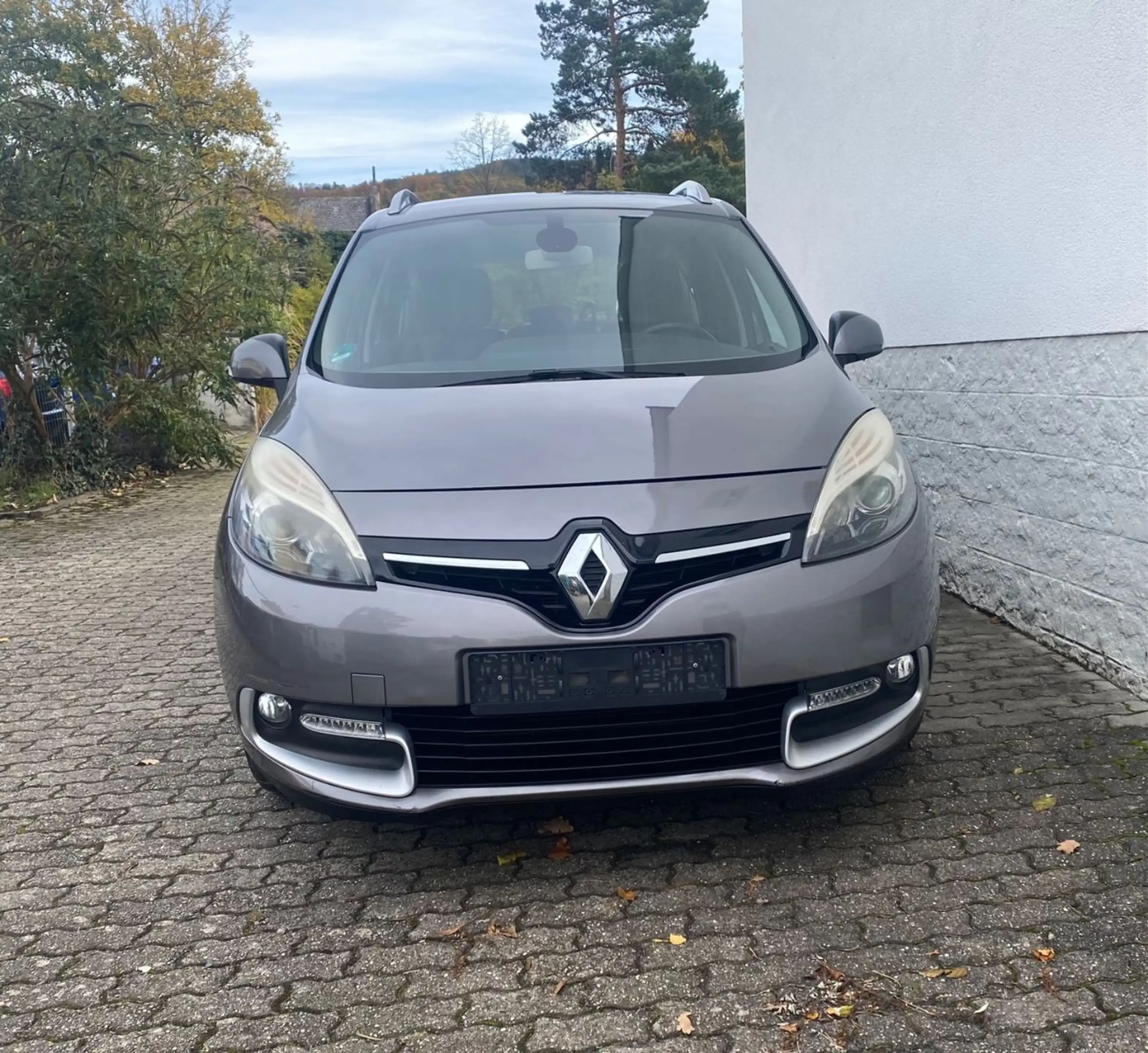 Renault Grand Scenic 1.5 dCi DeLuxe Aut. Navi PDC — photo 3