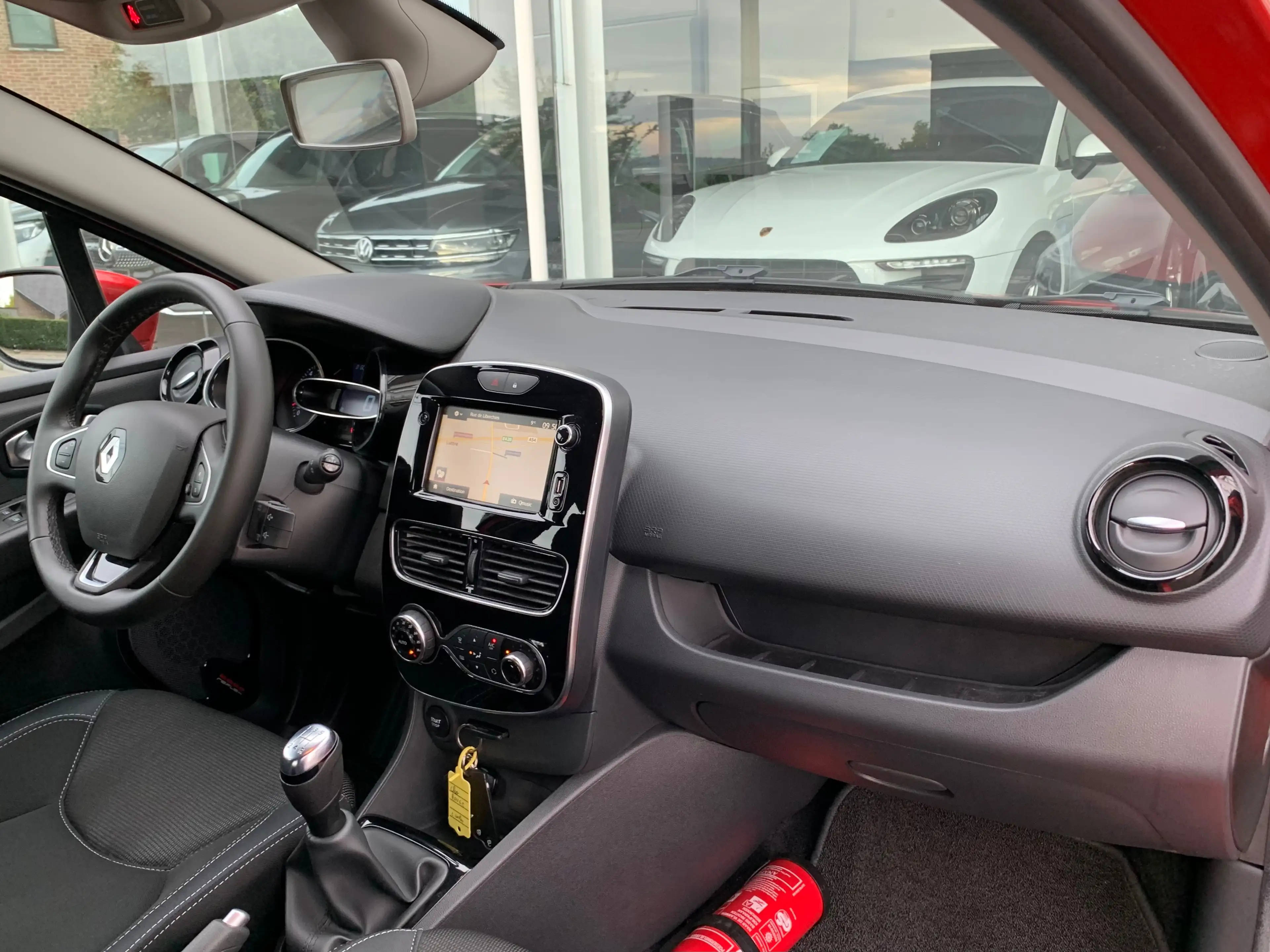 Renault Clio 0.9 TCe / GPS / Clim Auto / Cruise / LED / Bluetooth / Radar De Recul / Faible Km / GARANTIE — photo 14