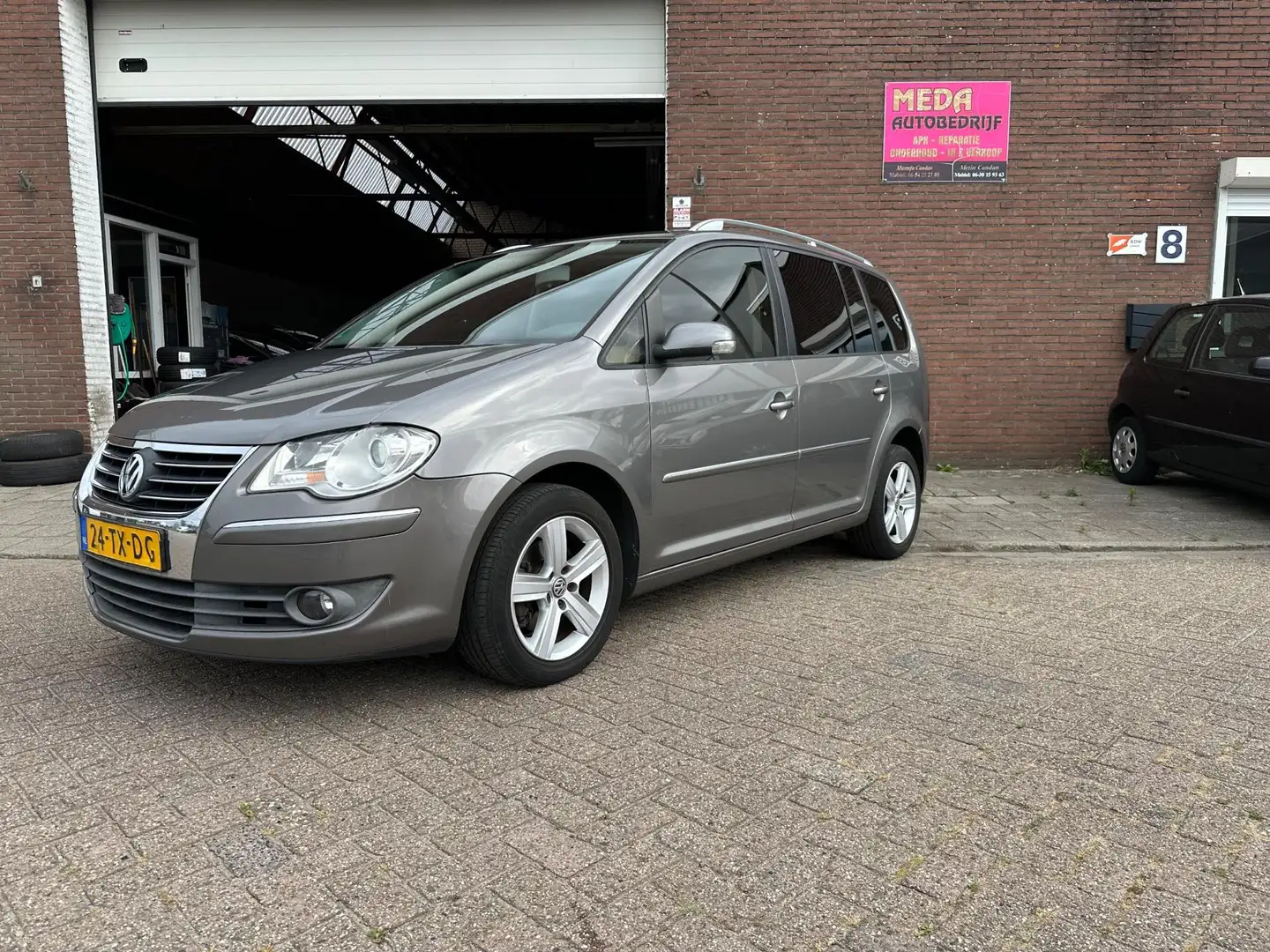 Volkswagen Touran 1.4 TSI Highline | Airco | Cruisecontrol Grau - 1