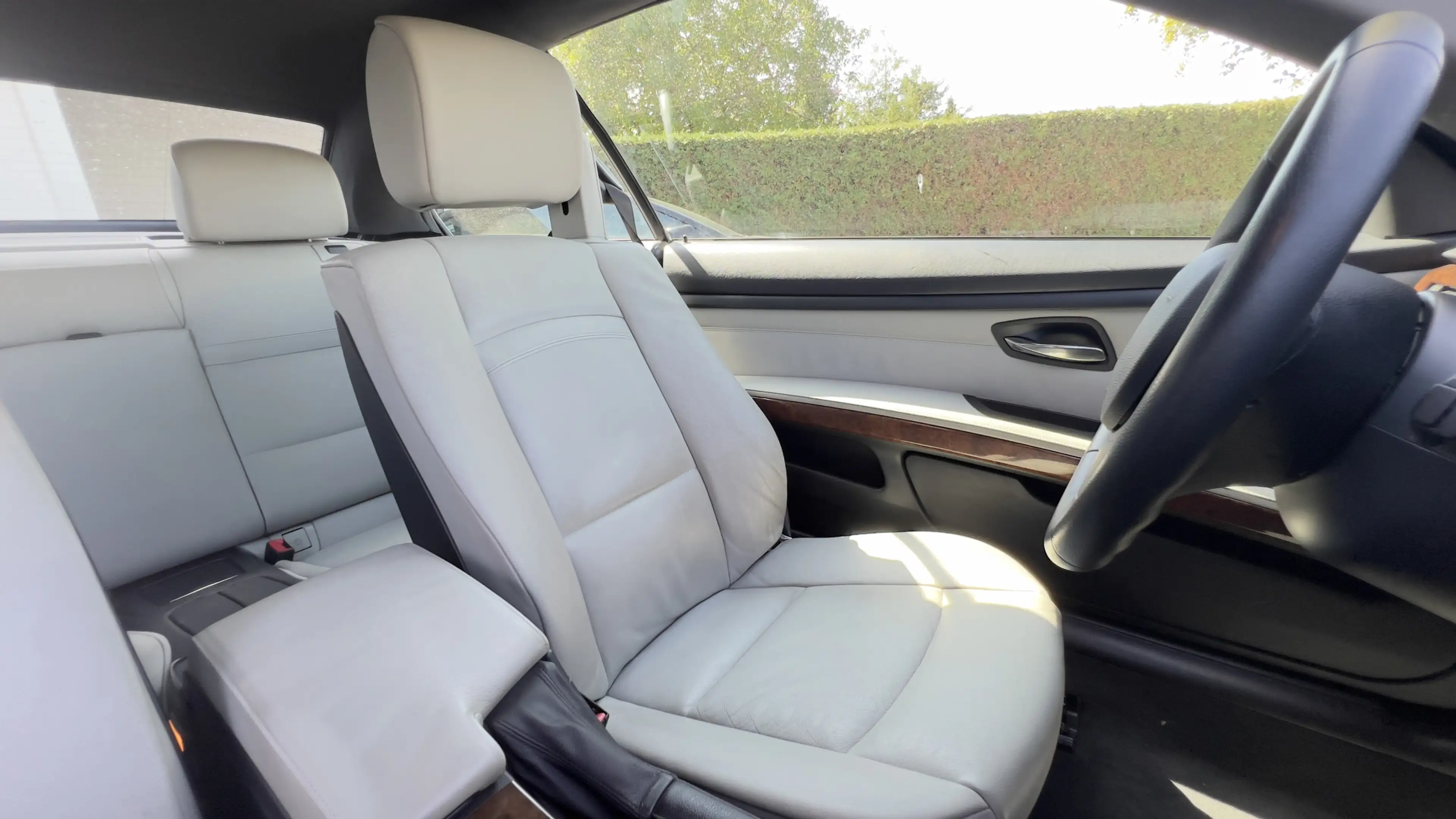 BMW 325 i Cabrio Leder Klima Deutsches 1.Hand-Dr.FZG — photo 11